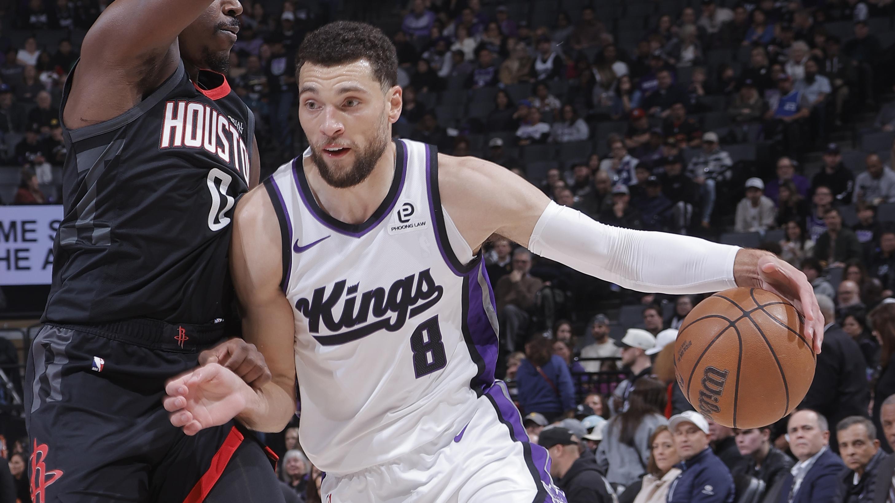 Houston Rockets v Sacramento Kings