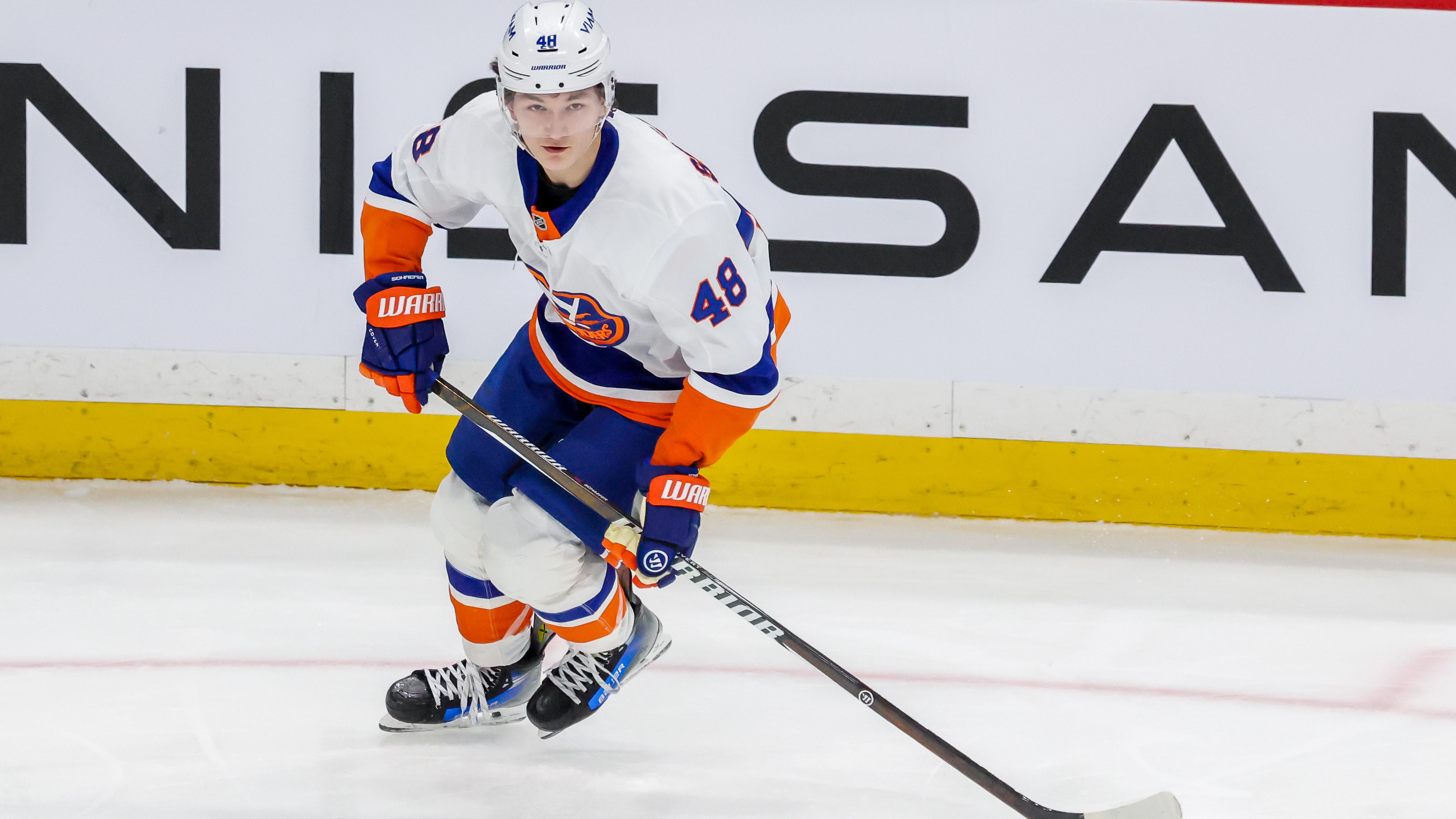 New York Islanders v Winnipeg Jets