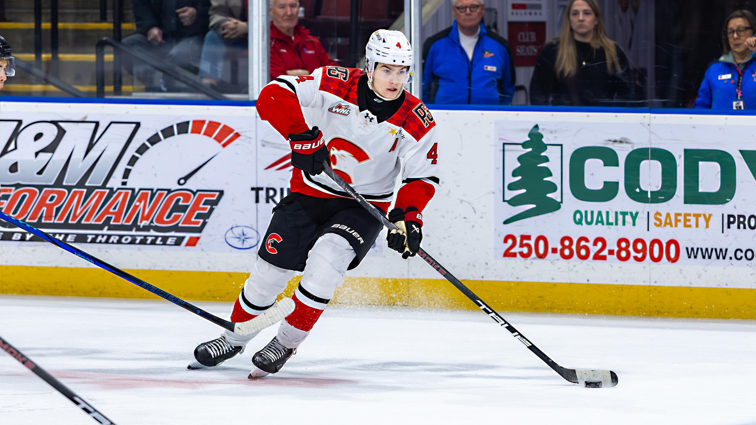 Prince George Cougars v Kelowna Rockets