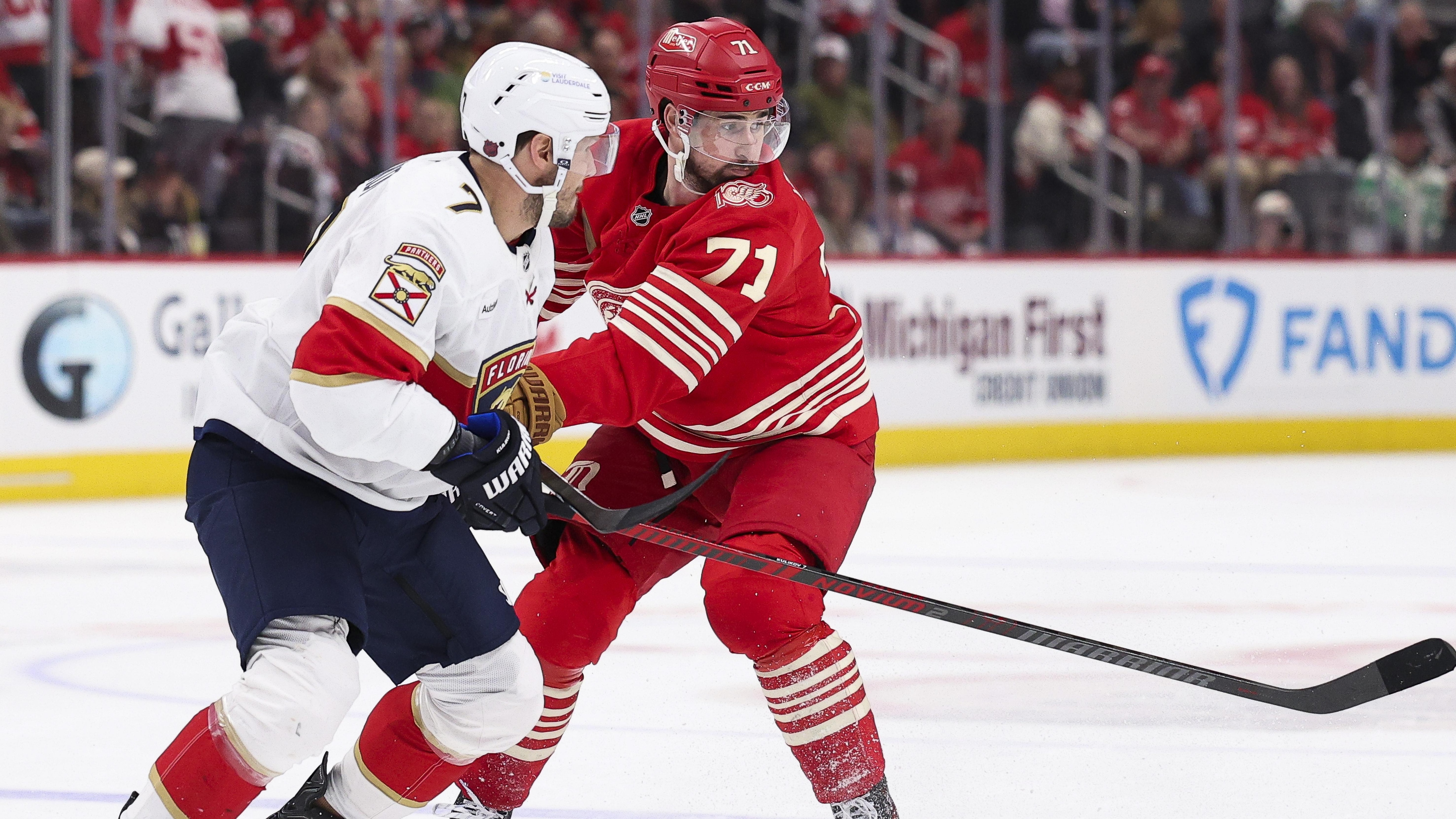 Florida Panthers v Detroit Red Wings
