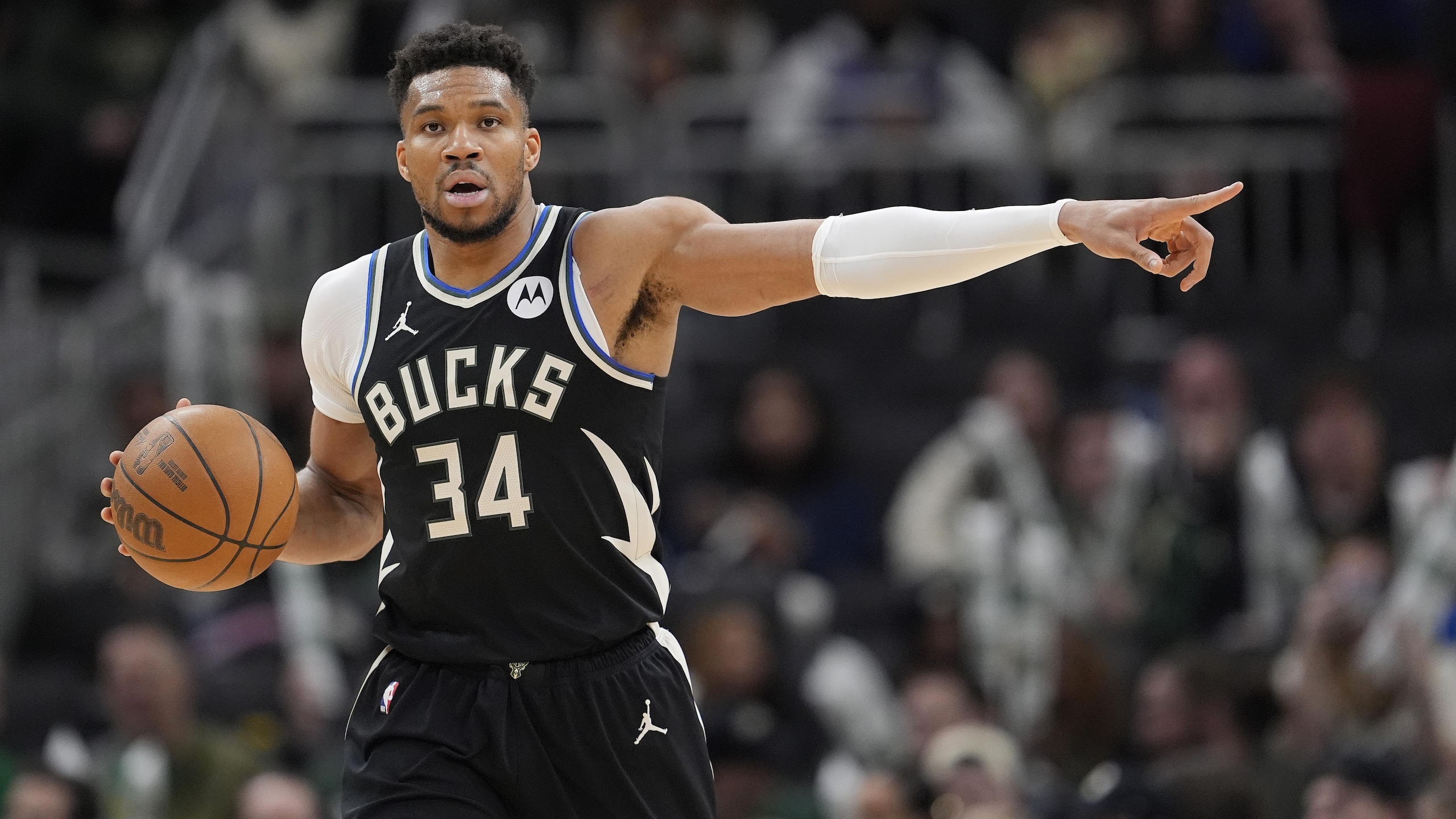 Indiana Pacers v Milwaukee Bucks