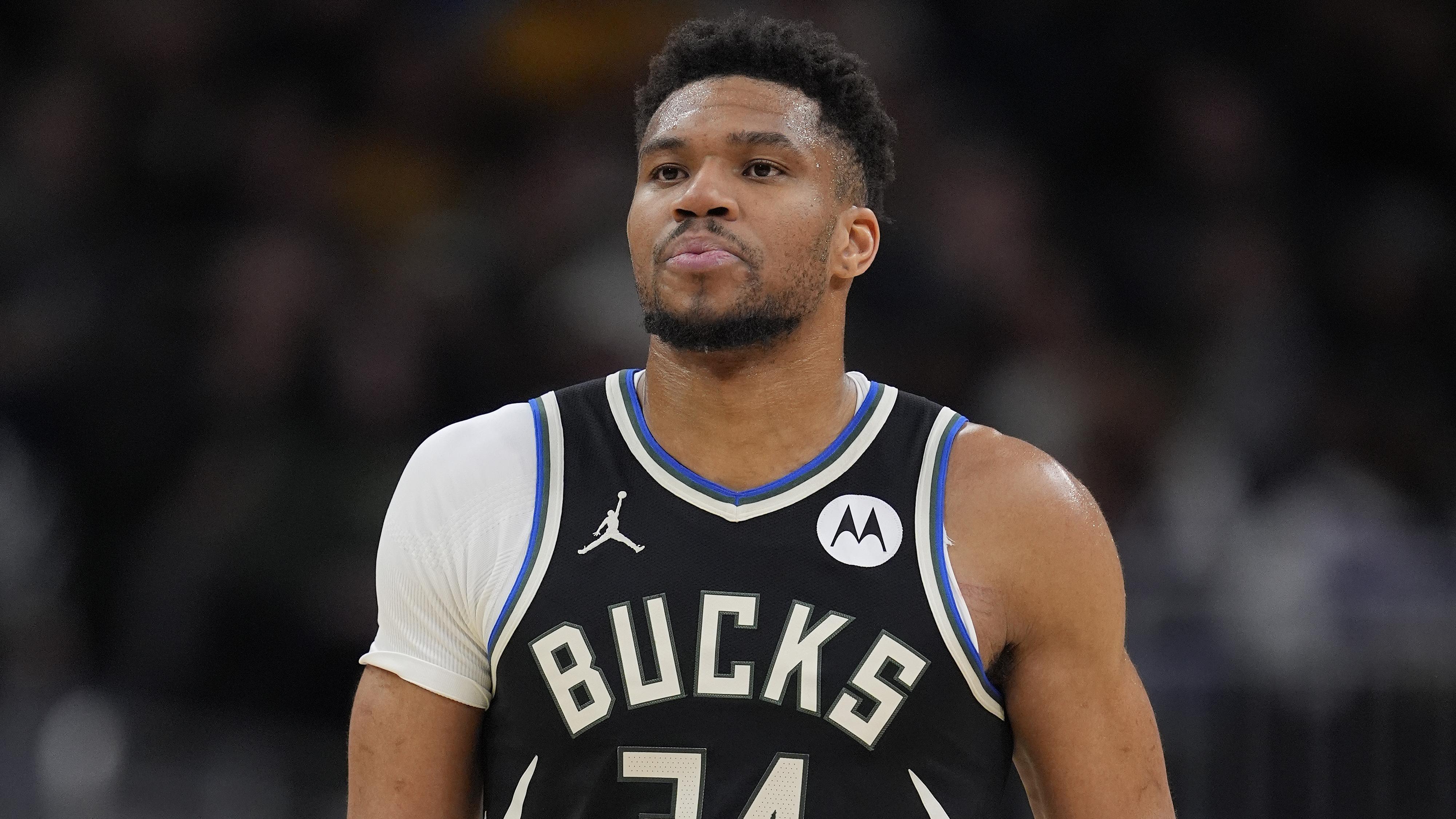 Indiana Pacers v Milwaukee Bucks