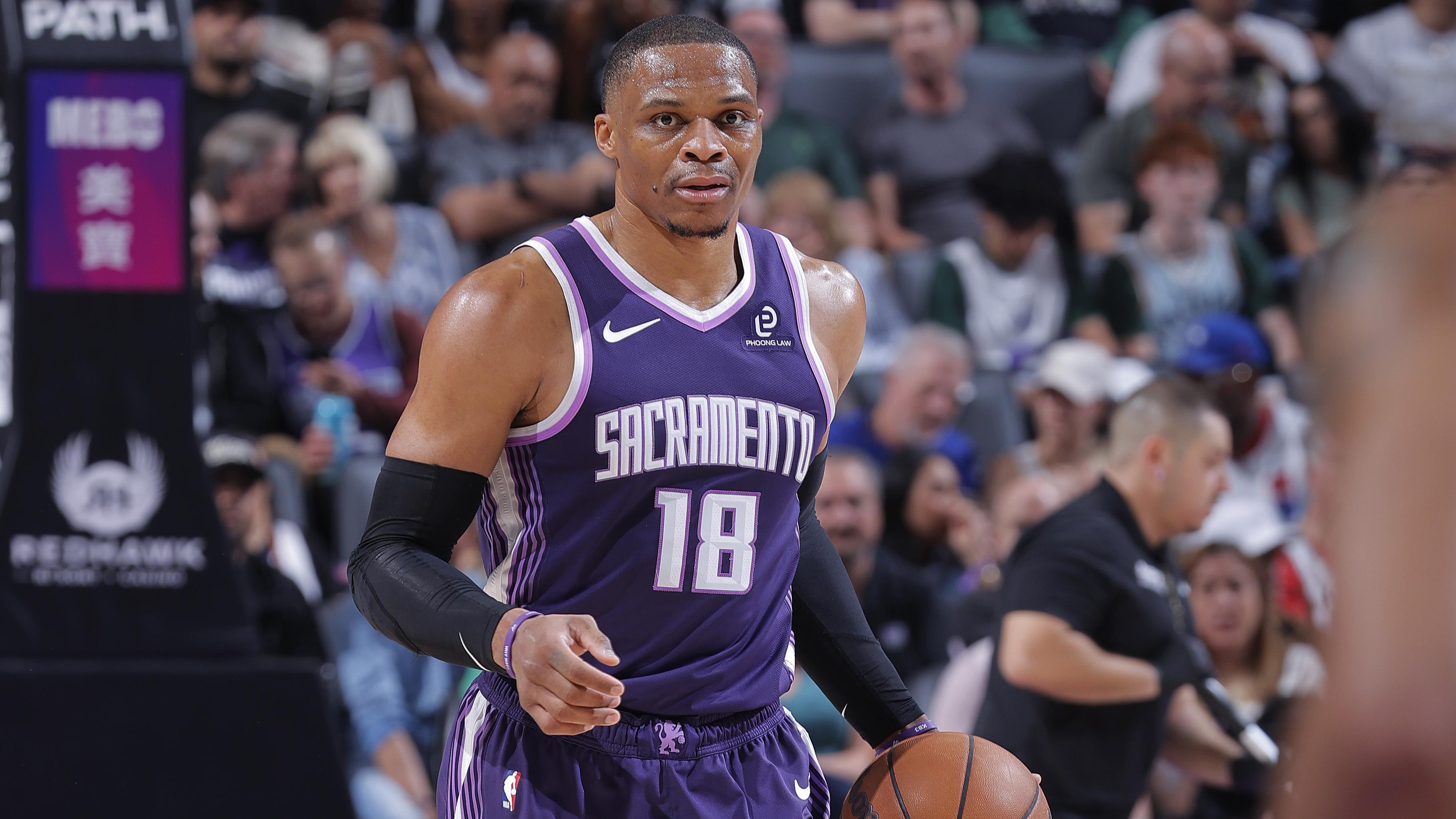 San Antonio Spurs v Sacramento Kings