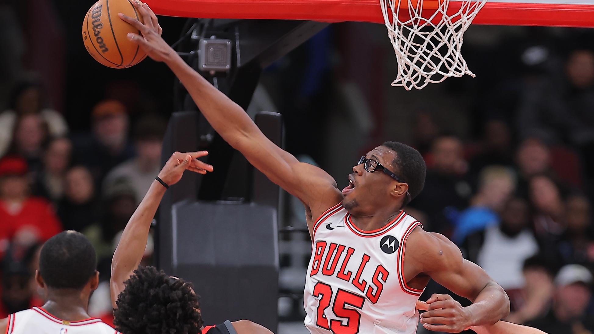 NBA: MAR 23 Houston Rockets at Chicago Bulls
