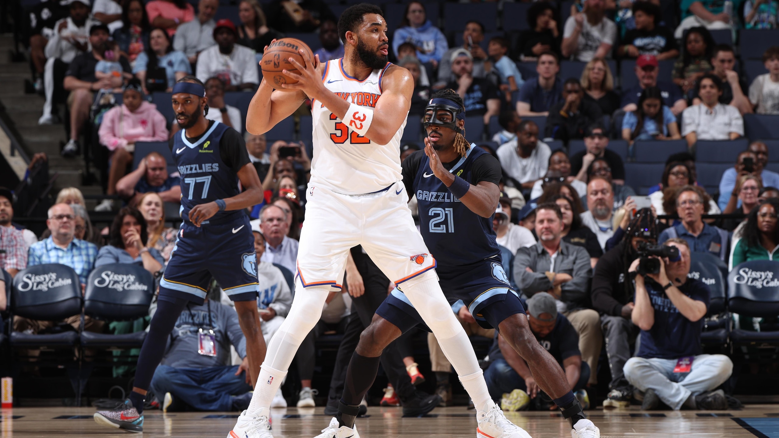 New York Knicks v Memphis Grizzlies