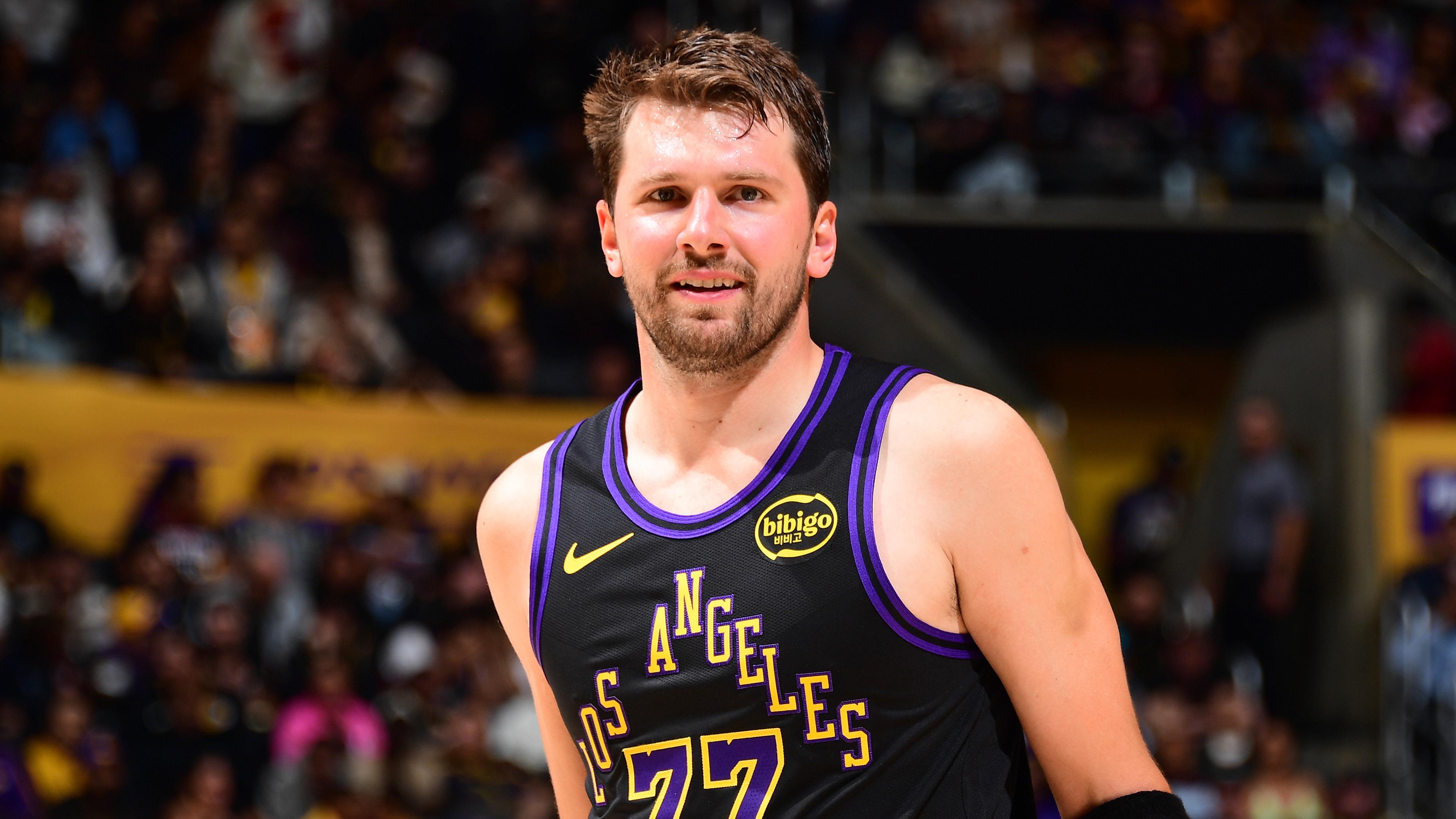 Cleveland Cavaliers v Los Angeles Lakers