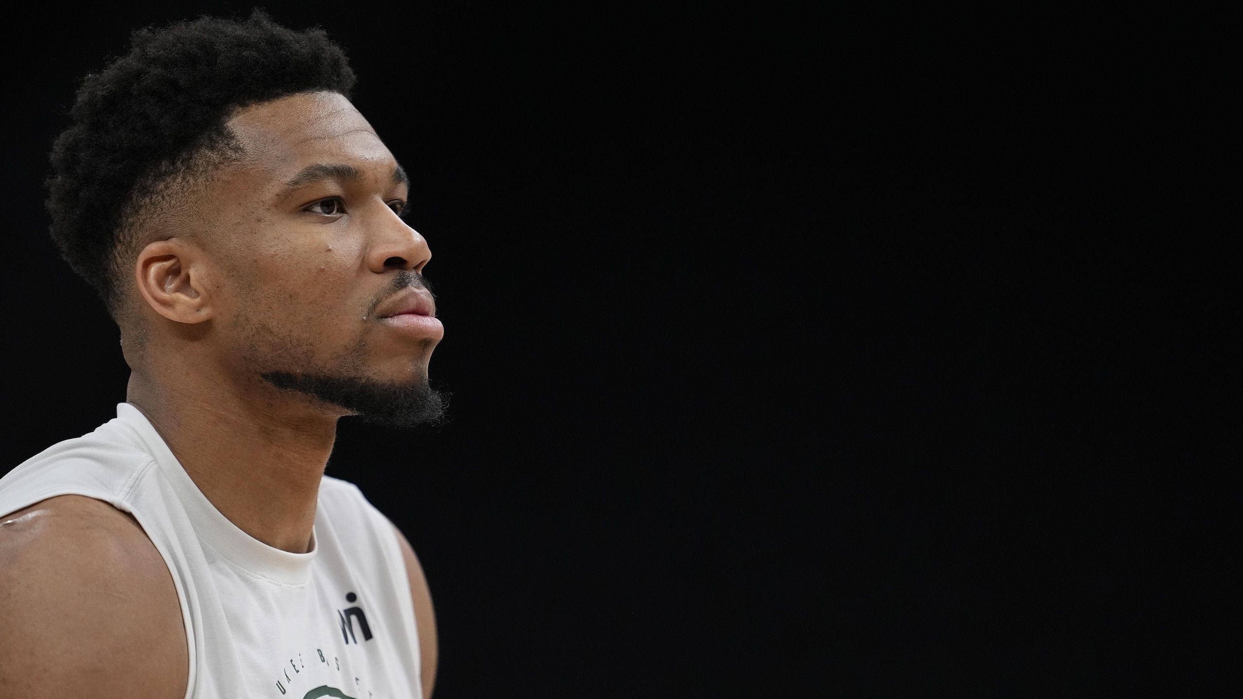 San Antonio Spurs v Milwaukee Bucks