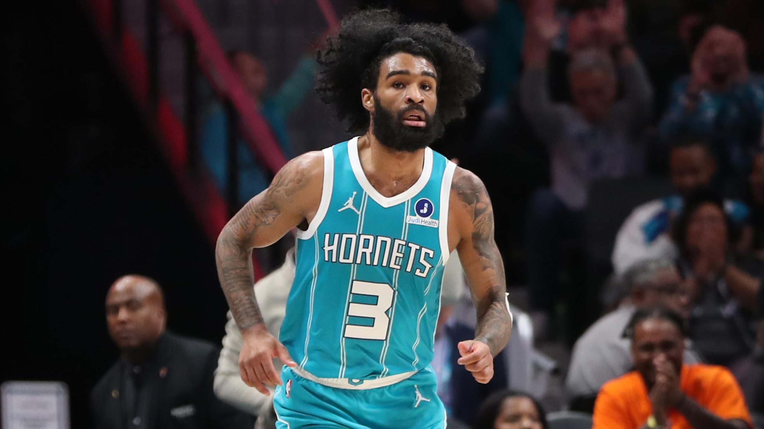 Phoenix Suns v Charlotte Hornets
