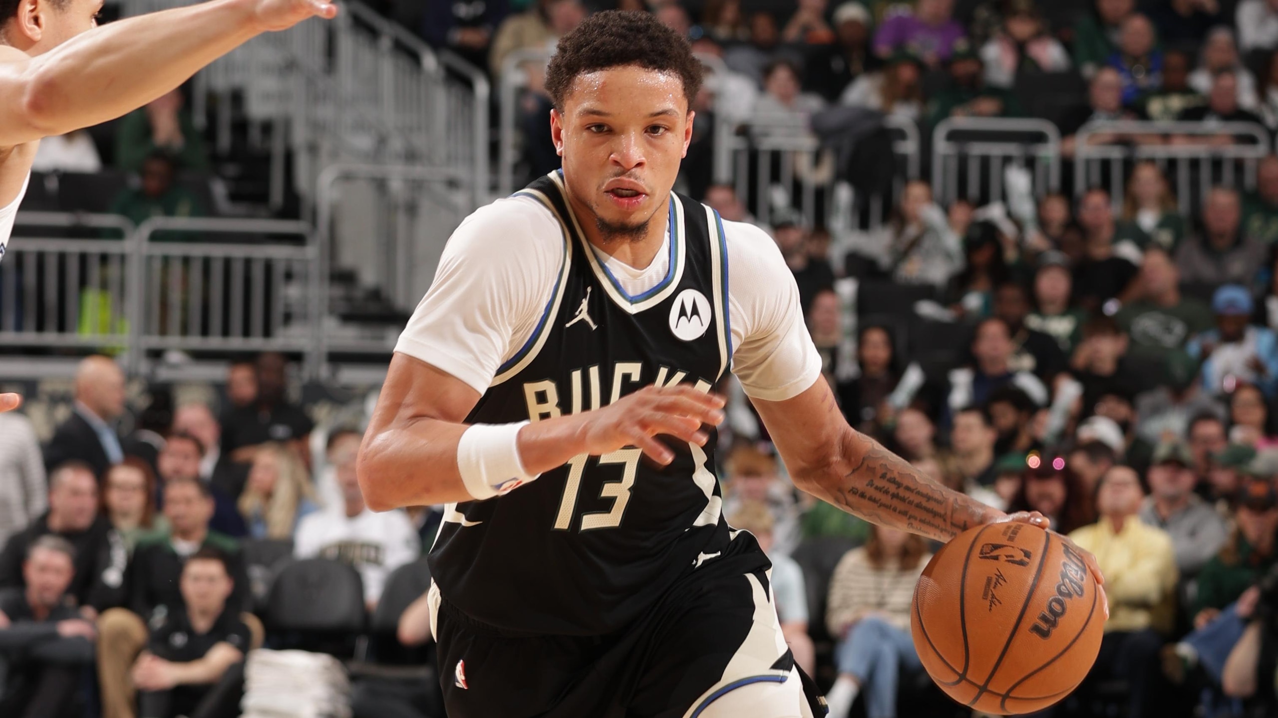 Memphis Grizzlies v Milwaukee Bucks