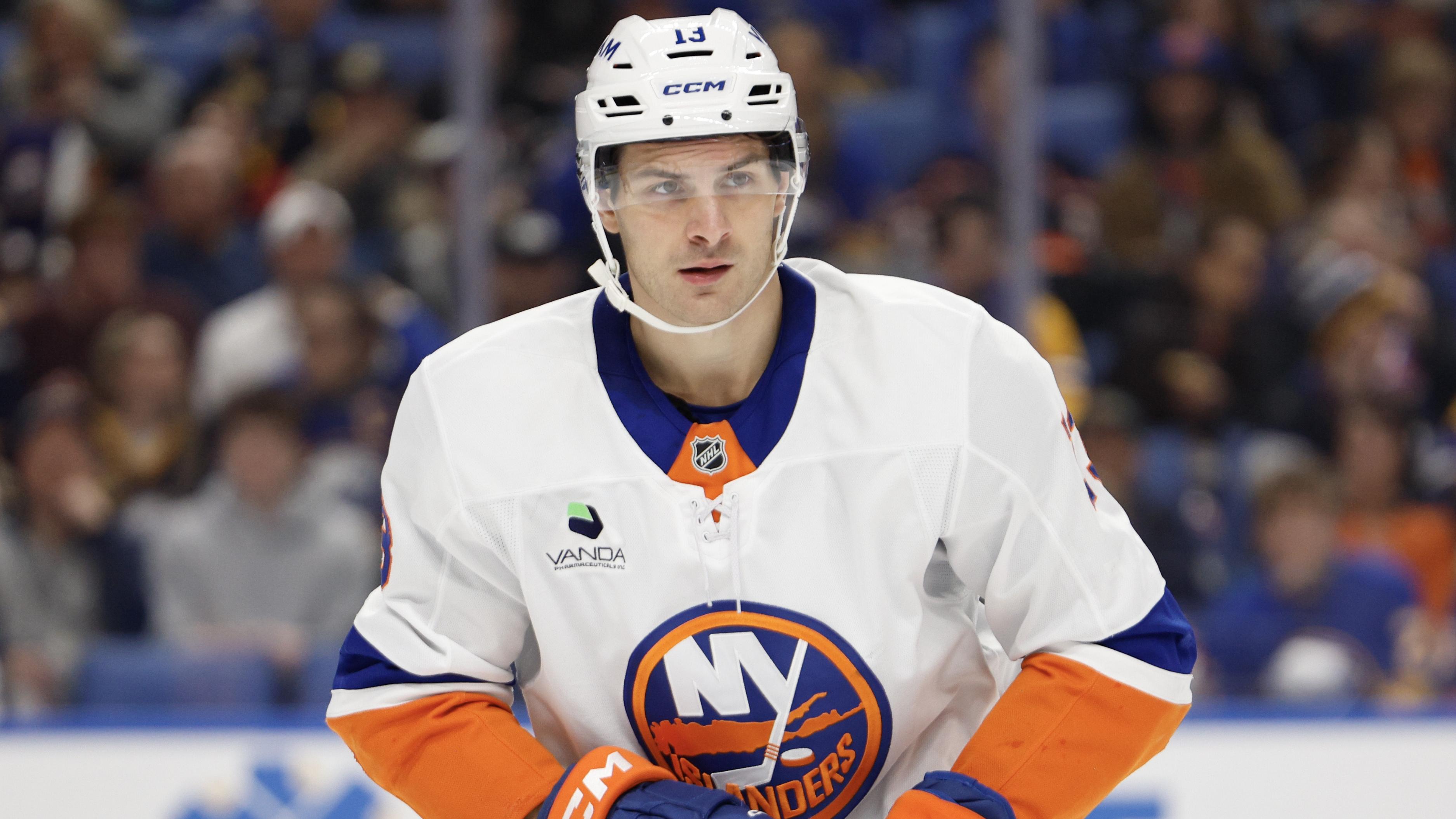 New York Islanders v Buffalo Sabres New York Islanders v Buffalo Sabres