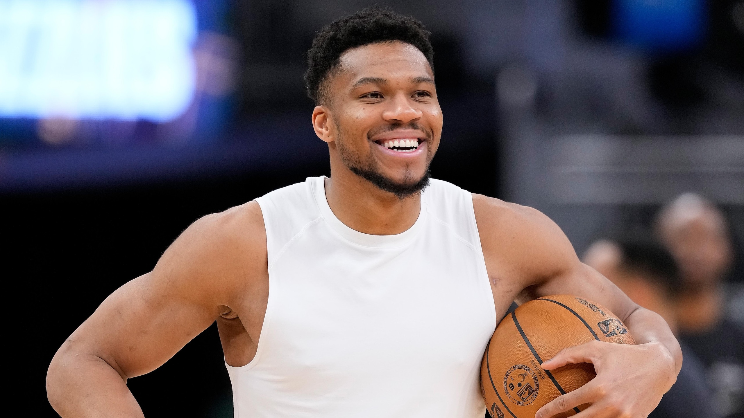 Memphis Grizzlies v Milwaukee Bucks