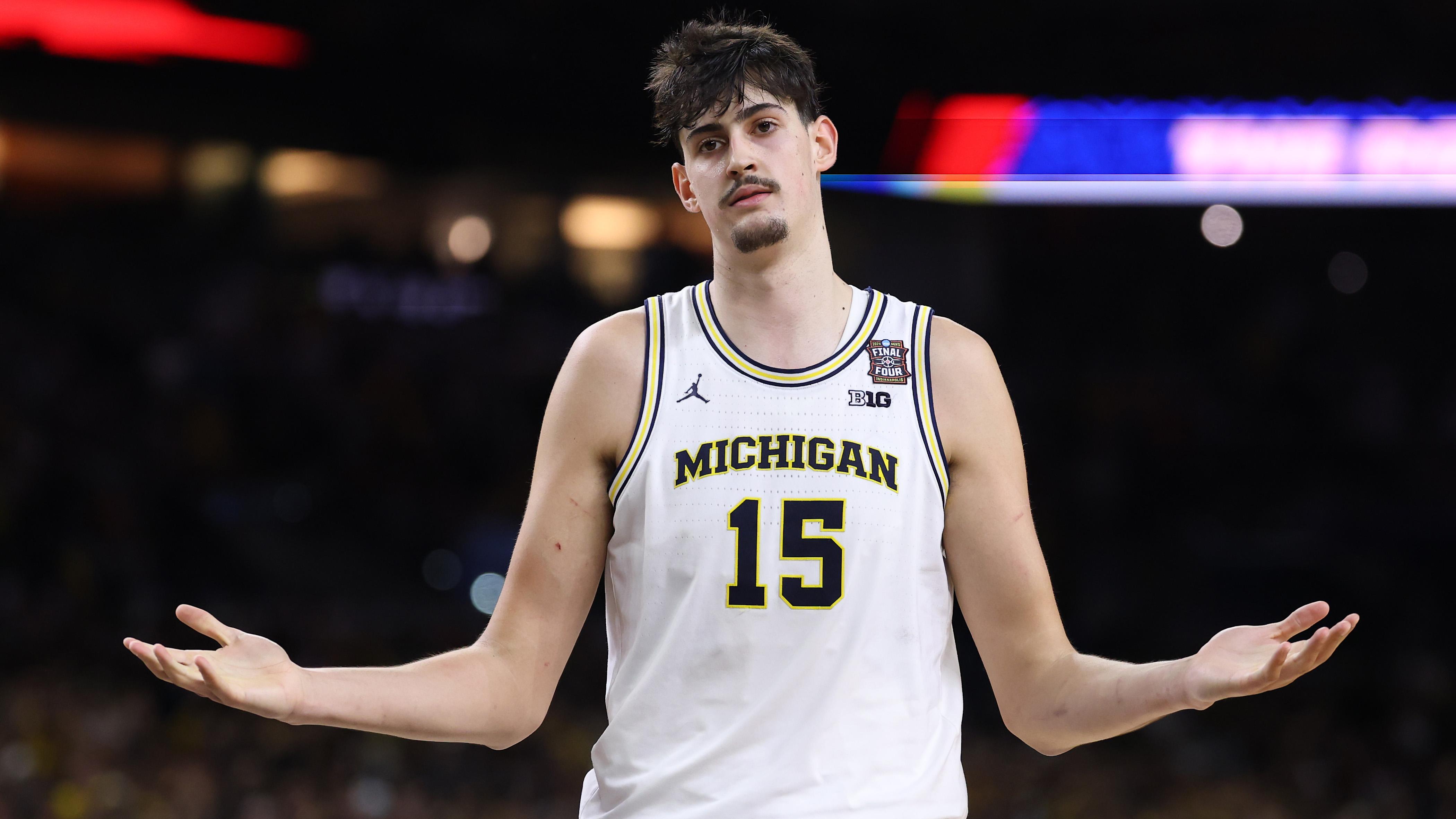 UConn v Michigan