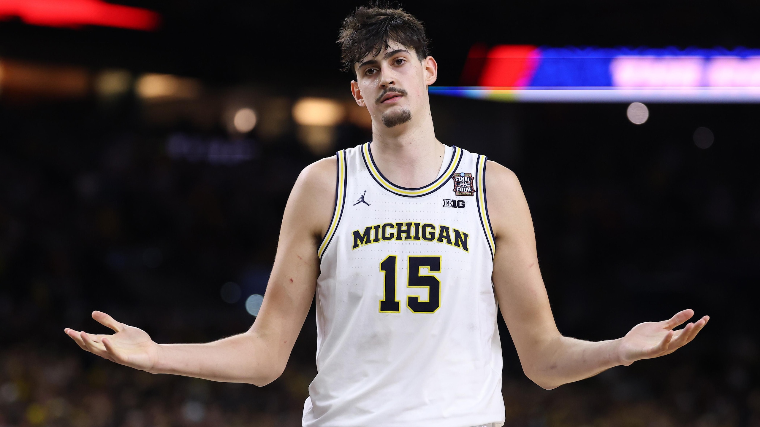 UConn v Michigan