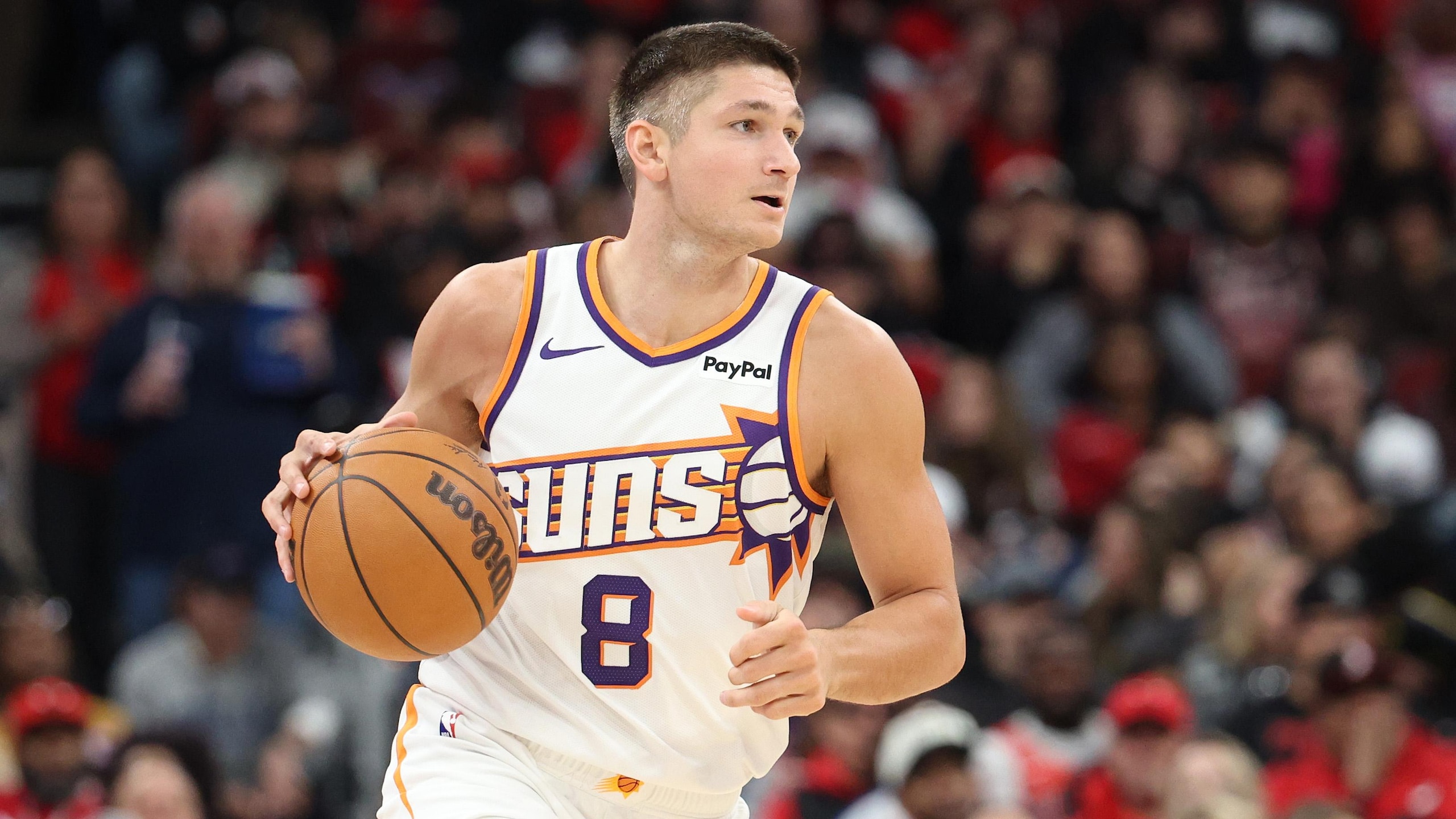 Phoenix Suns v Chicago Bulls