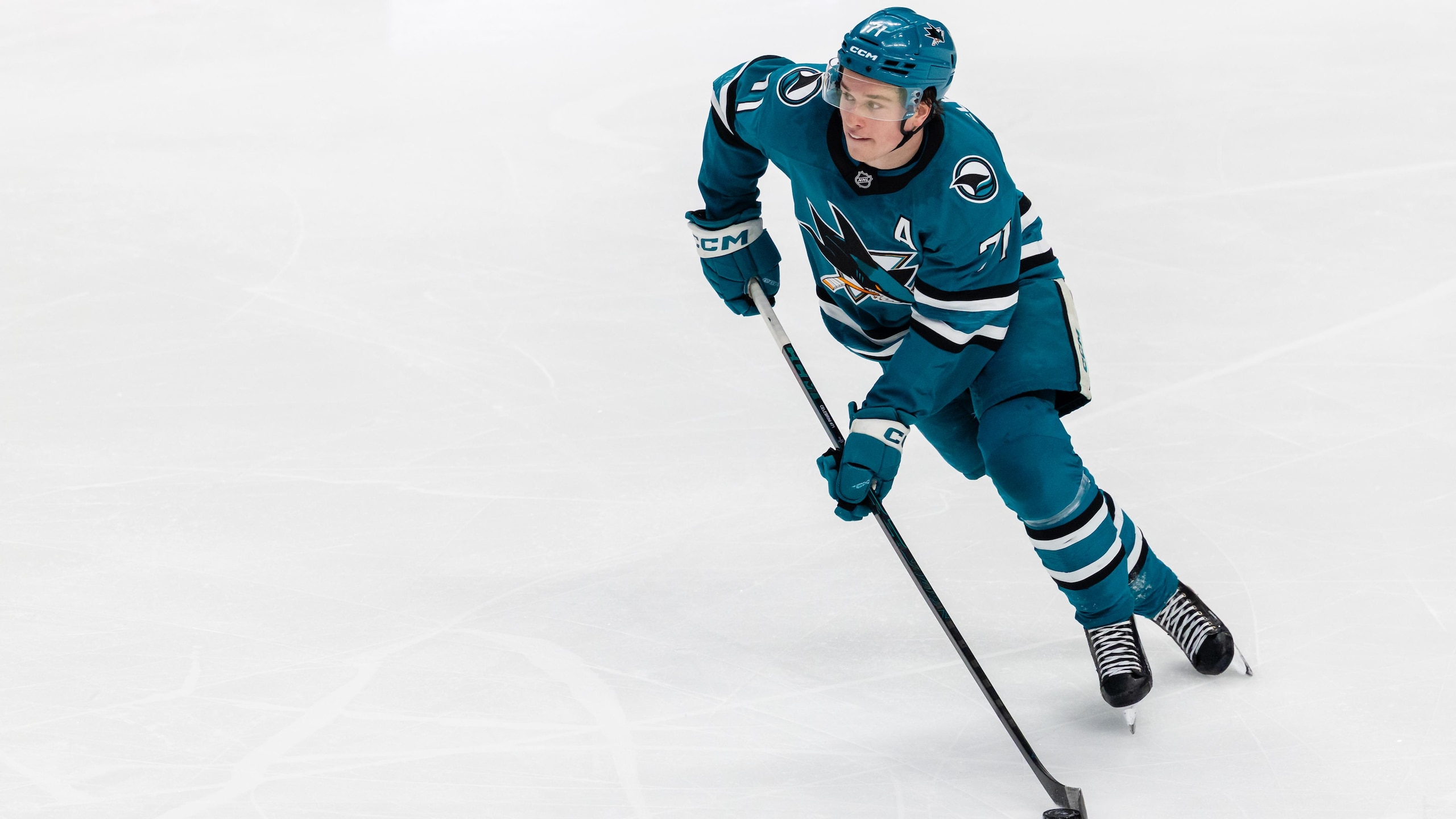 NHL: APR 11 Canucks at Sharks