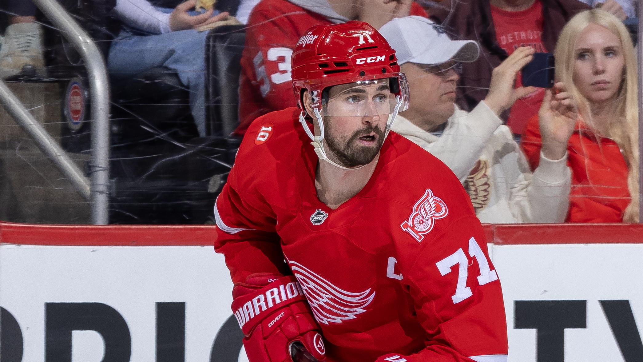 Philadelphia Flyers v Detroit Red Wings Philadelphia Flyers v Detroit Red Wings