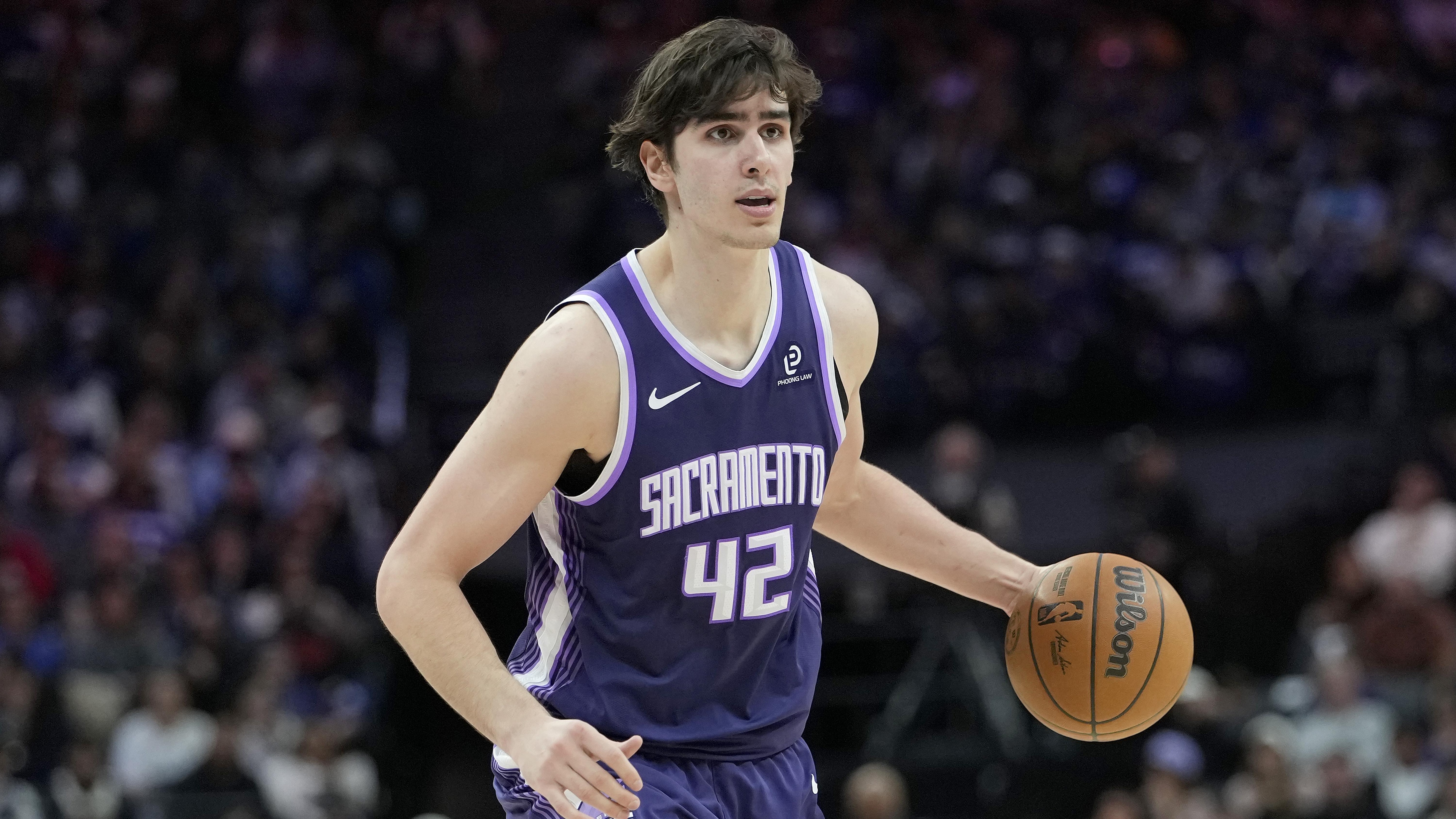 Golden State Warriors v Sacramento Kings