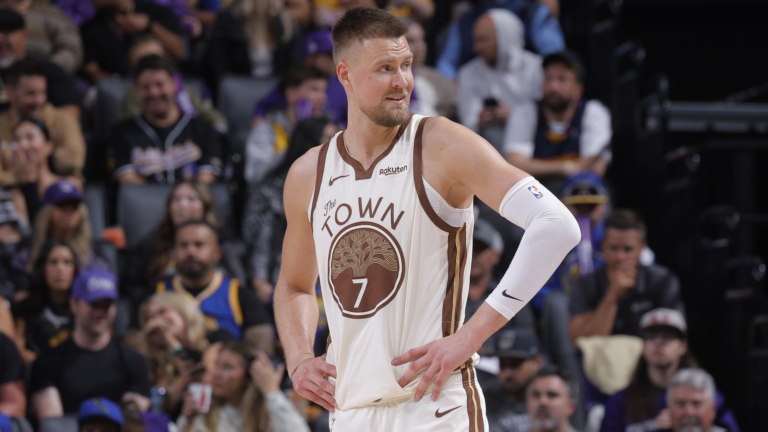 Golden State Warriors v Sacramento Kings