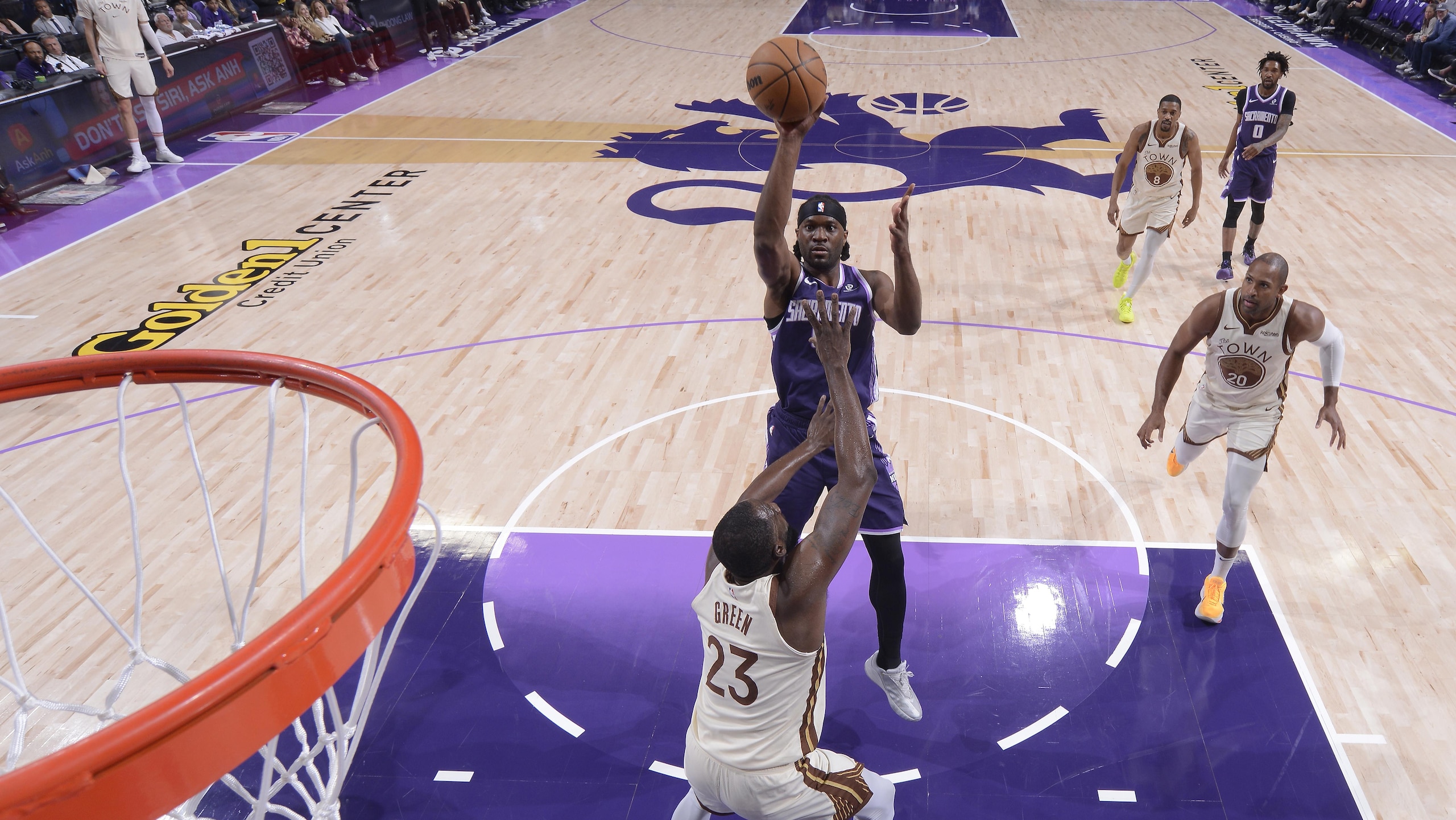 Golden State Warriors v Sacramento Kings