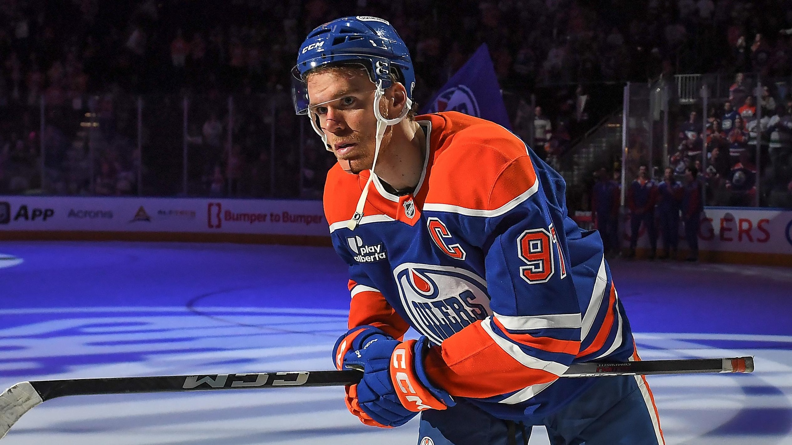 Vancouver Canucks v Edmonton Oilers