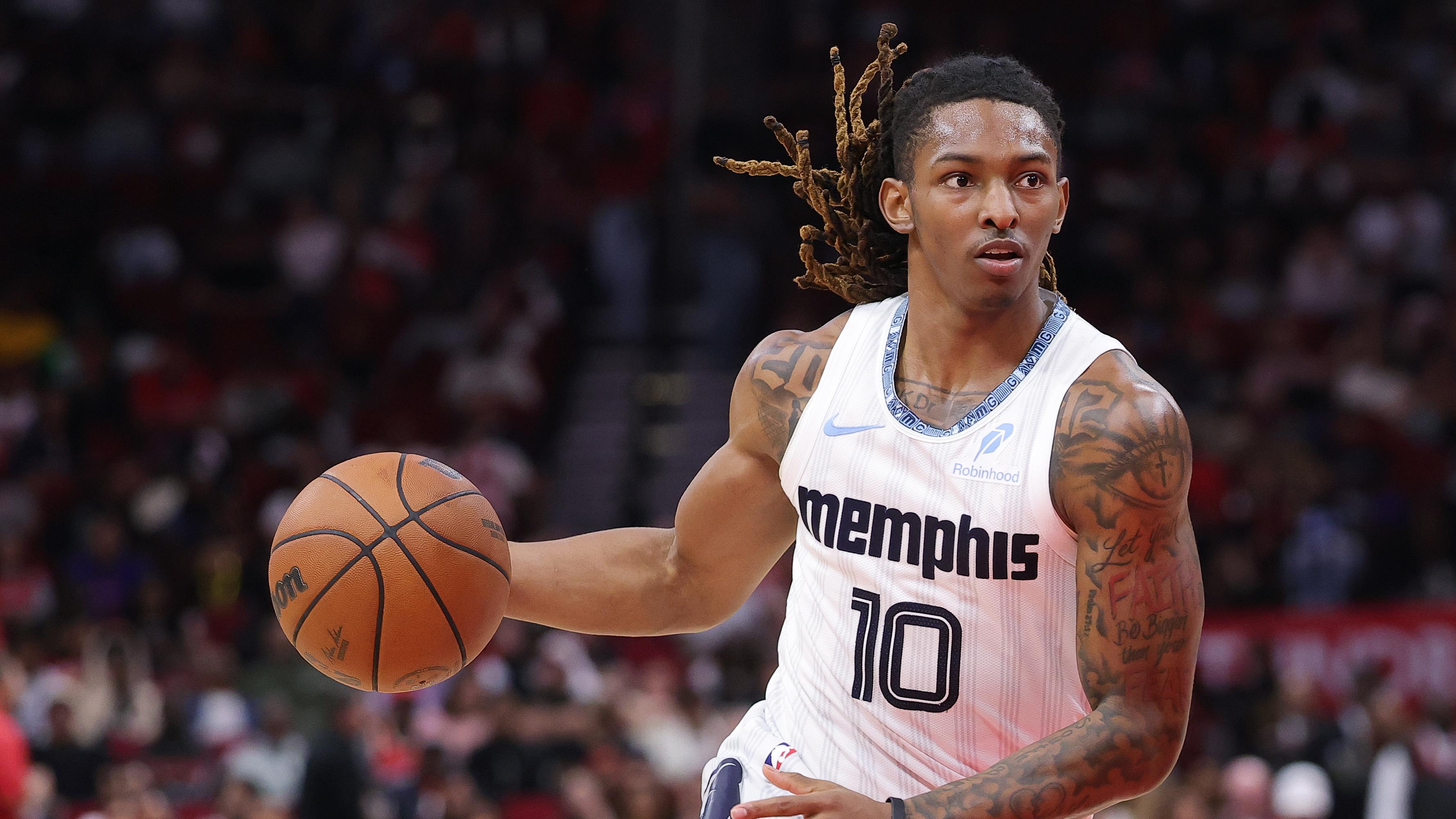 Memphis Grizzlies v Houston Rockets