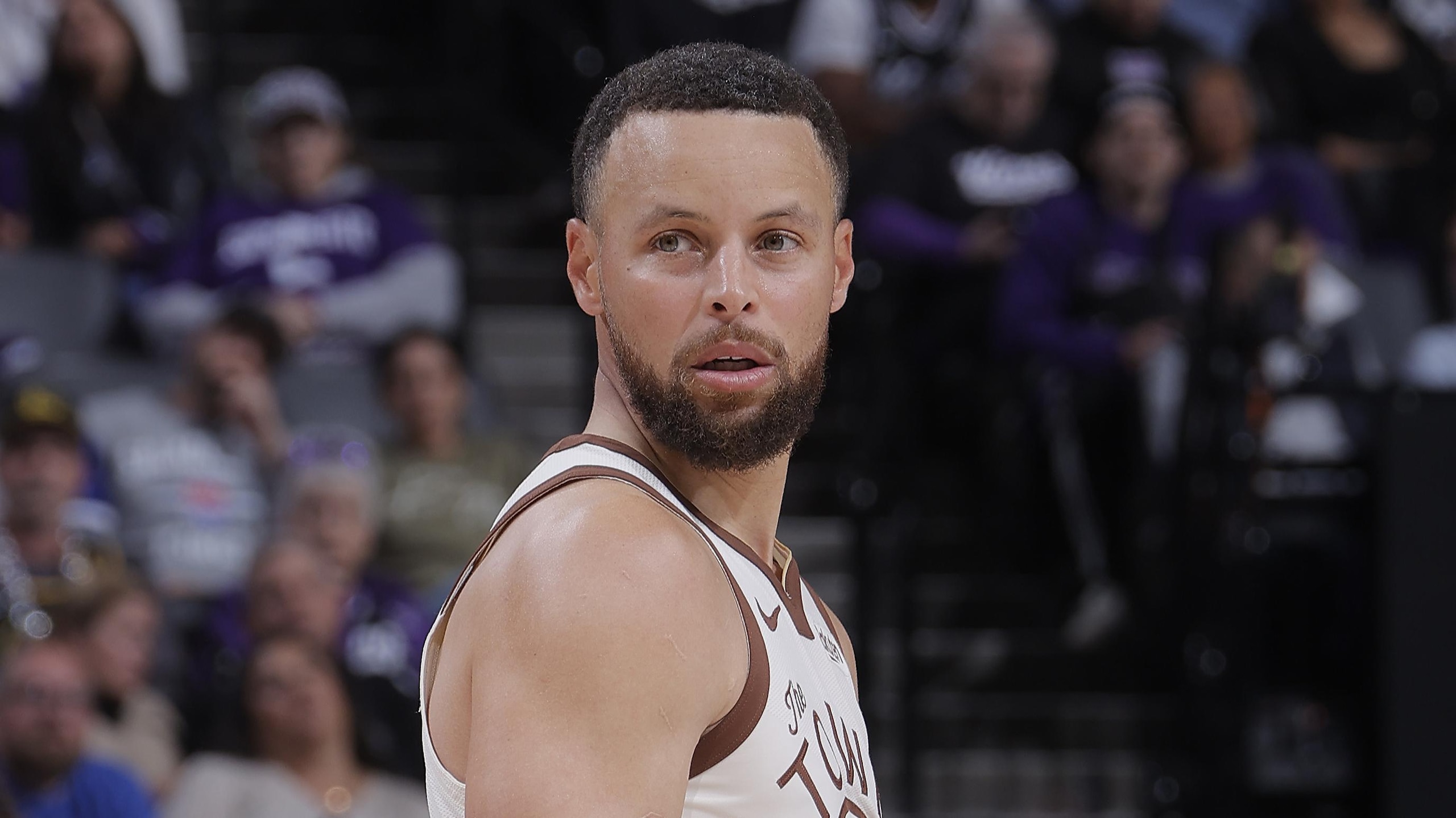 Golden State Warriors v Sacramento Kings