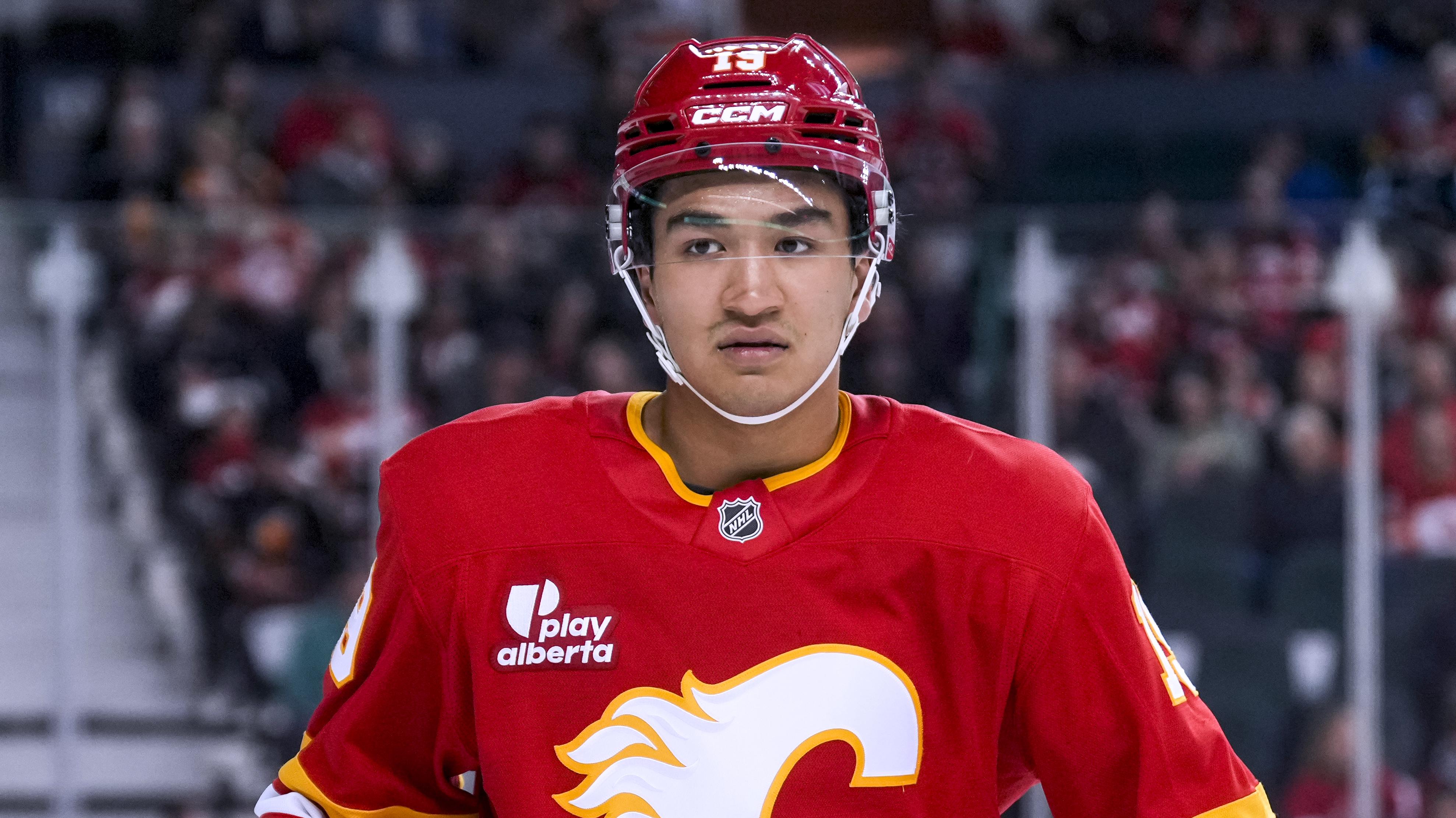 Utah Mammoth v Calgary Flames