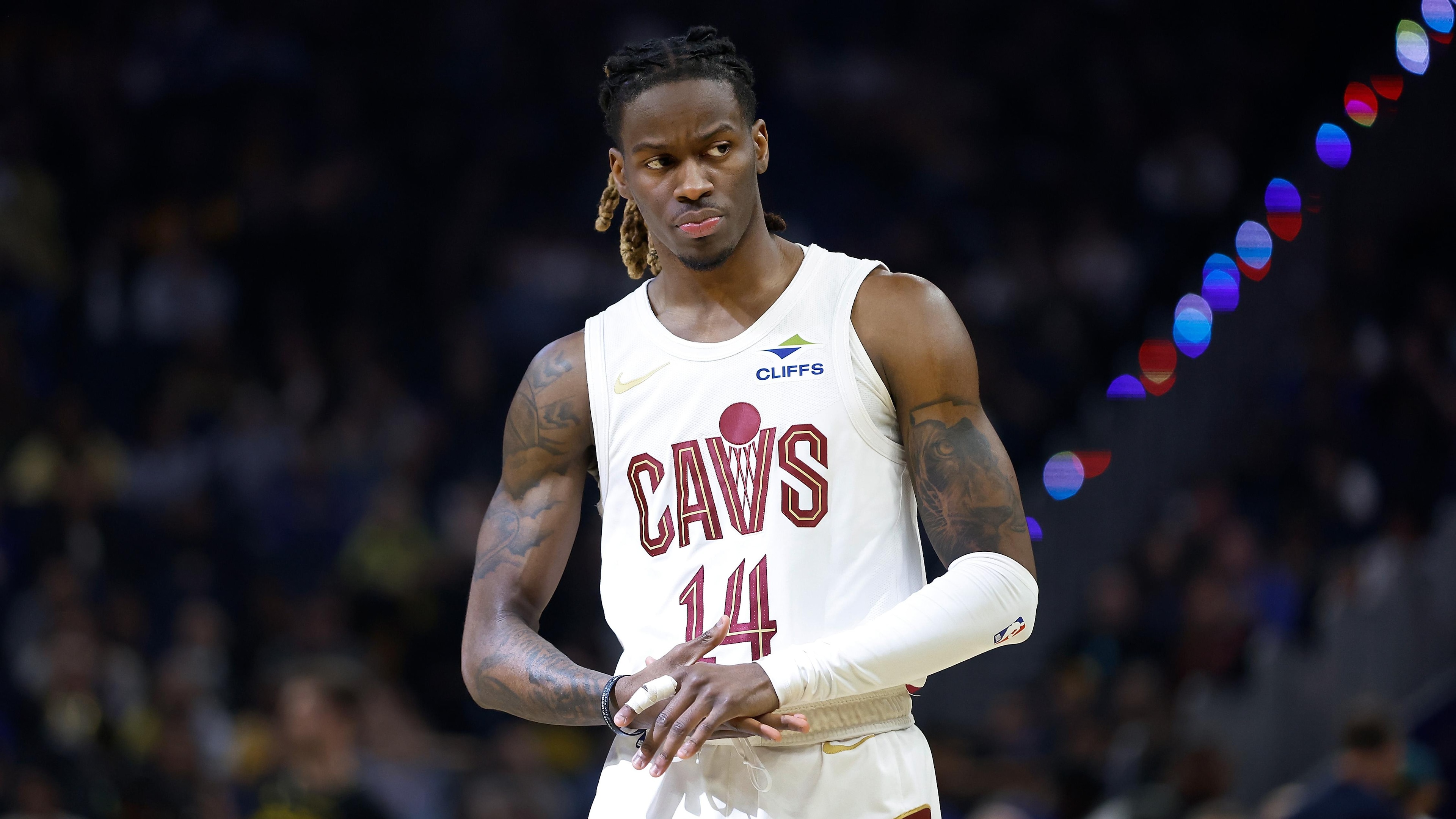 Cleveland Cavaliers v Golden State Warriors Cleveland Cavaliers v Golden State Warriors