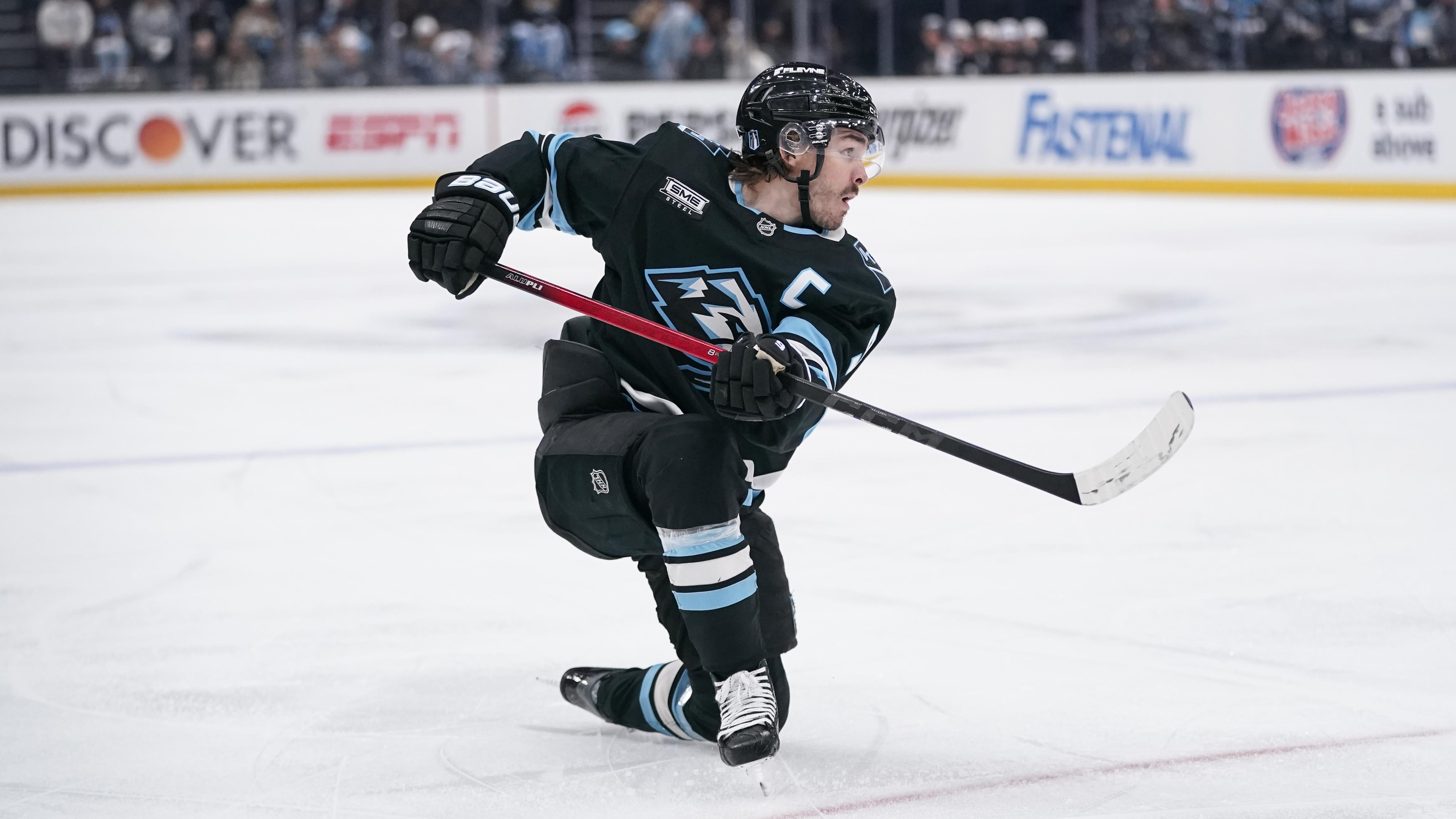 NHL: MAY 01 Playoffs First Round Golden Knights at Mammoth