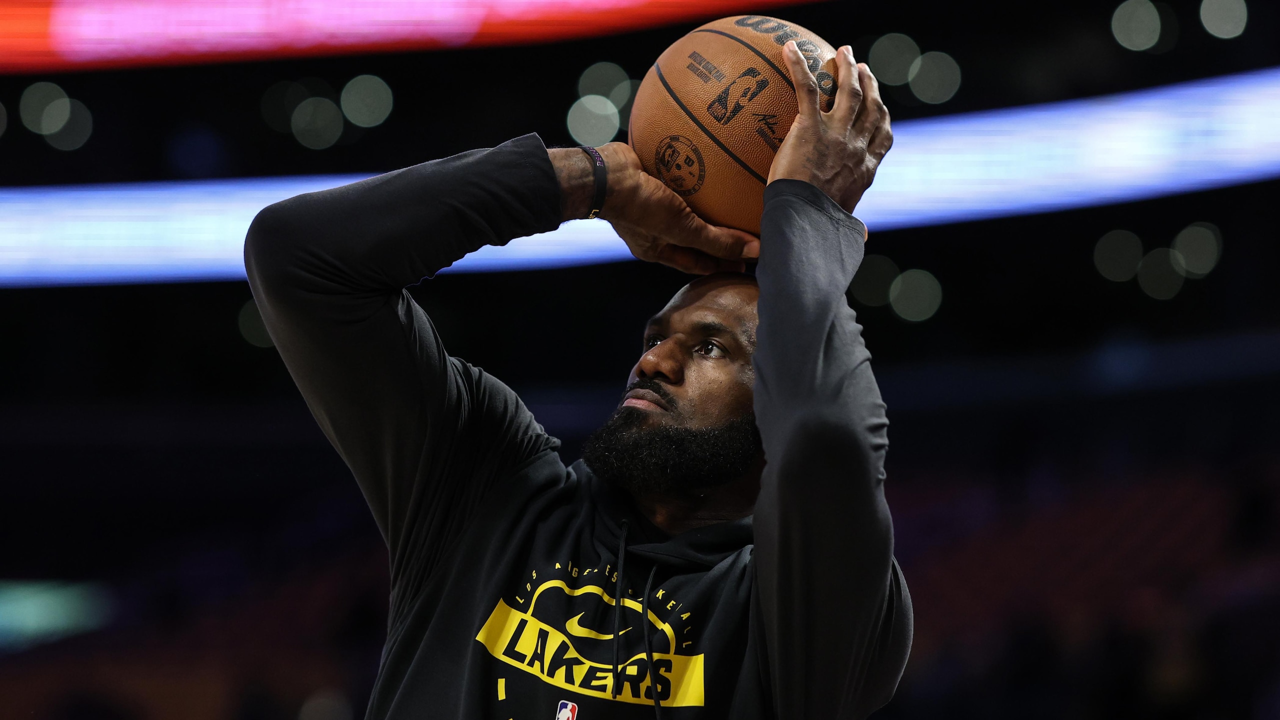 sp-NBA-conference-semis-Lakers-Thunder-game-four