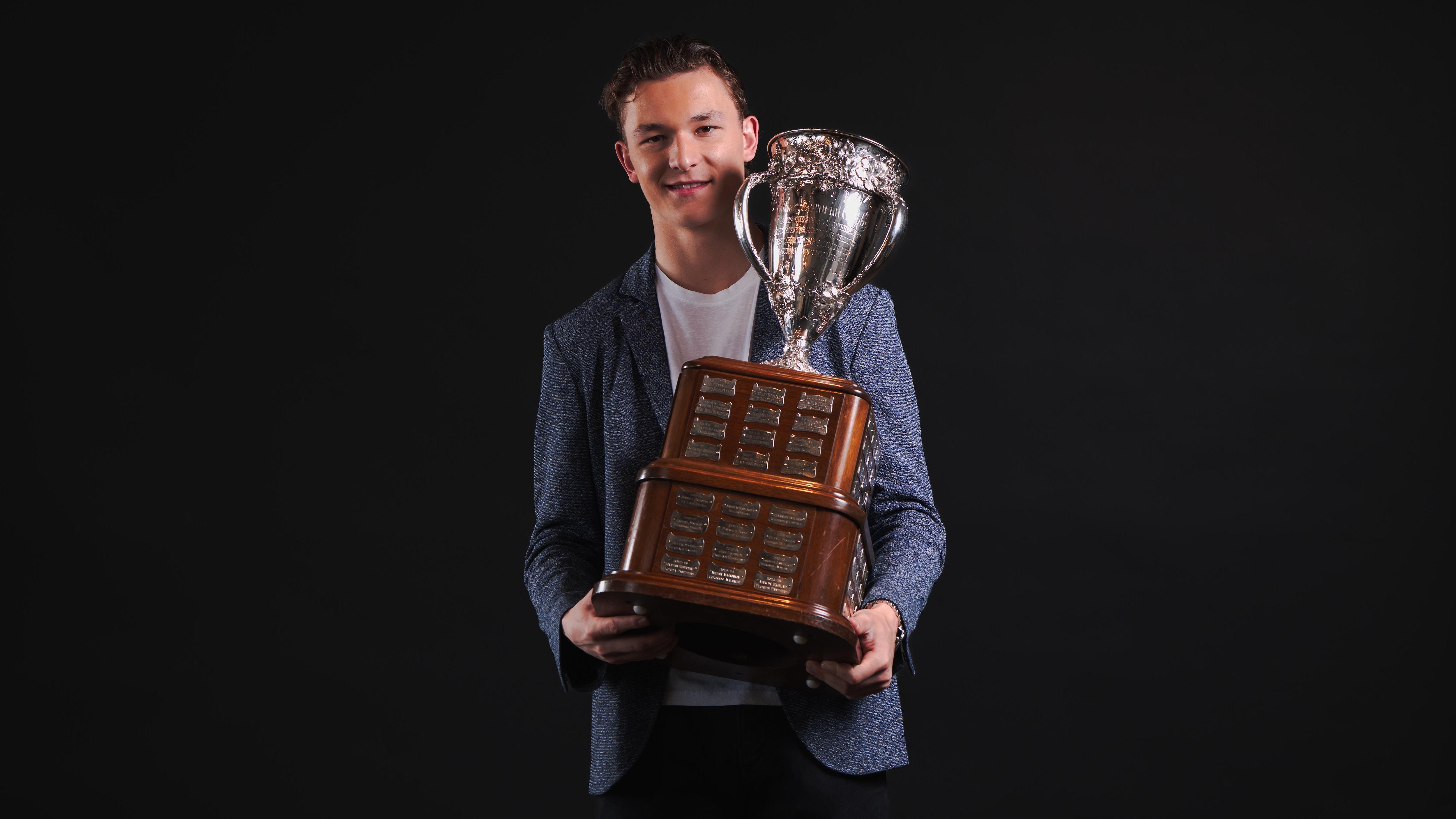 New York Islanders' Matthew Schaefer Wins Calder Trophy