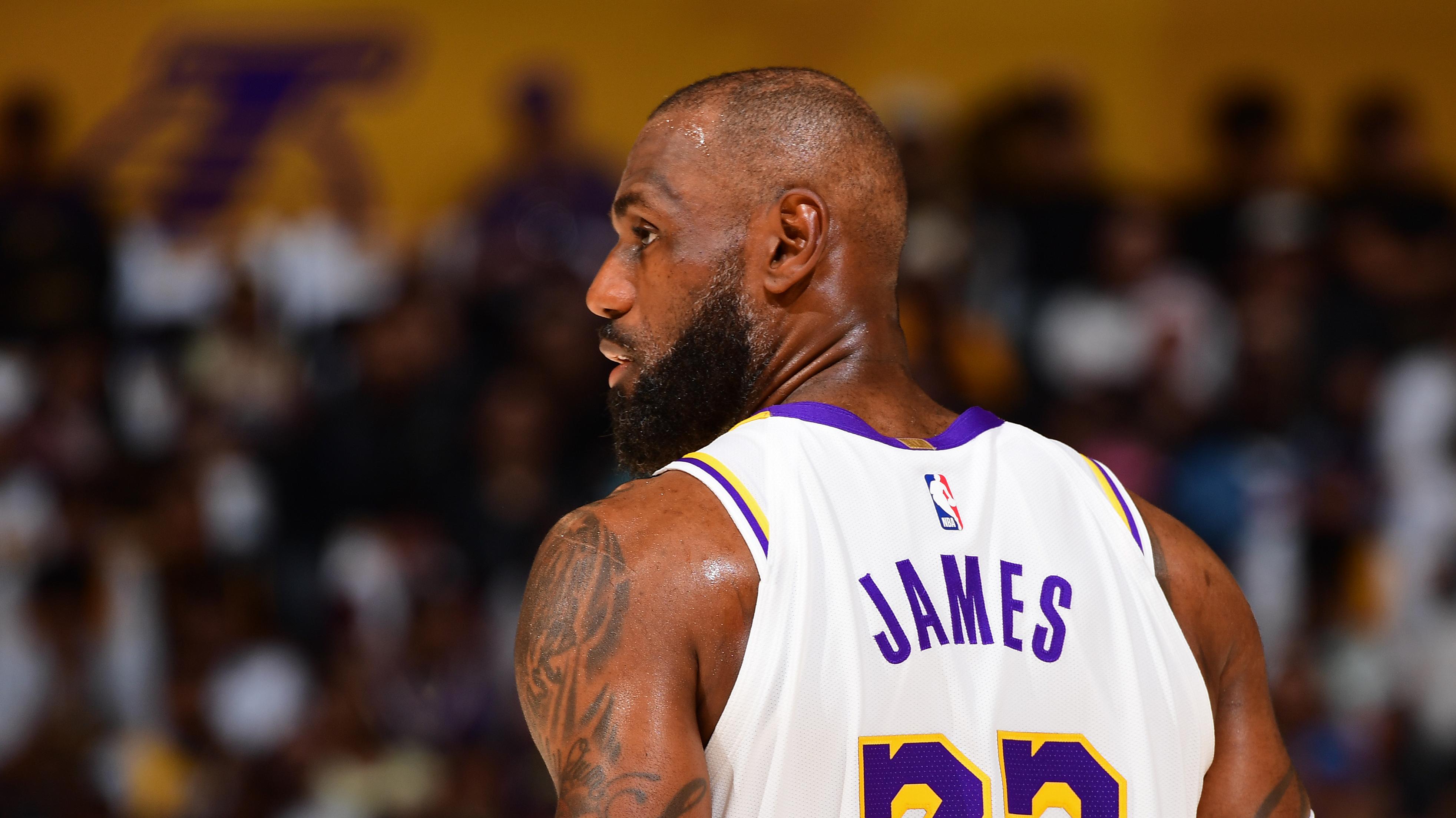 Oklahoma City Thunder v Los Angeles Lakers - Game Three
