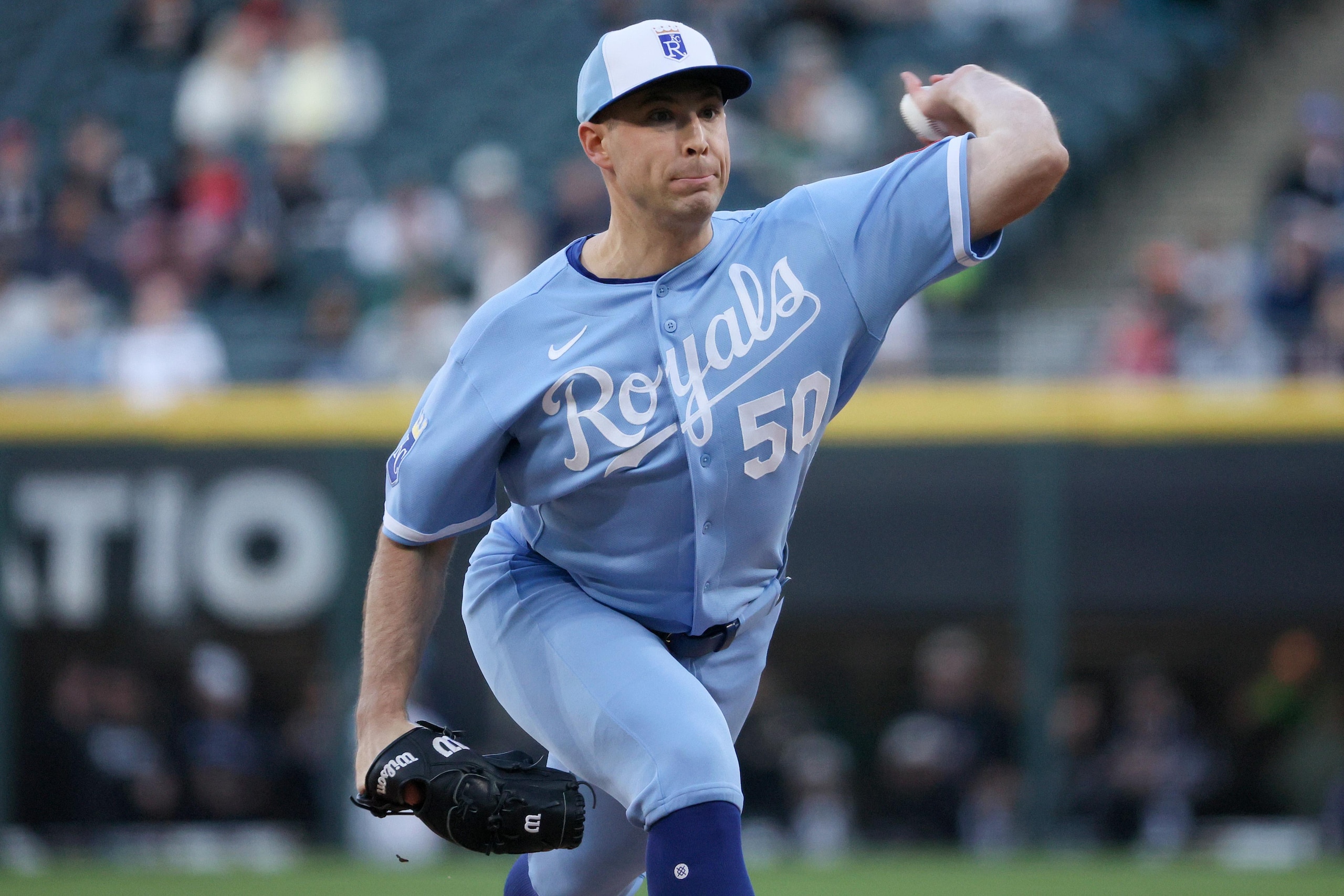 Kansas City Royals v Chicago White Sox