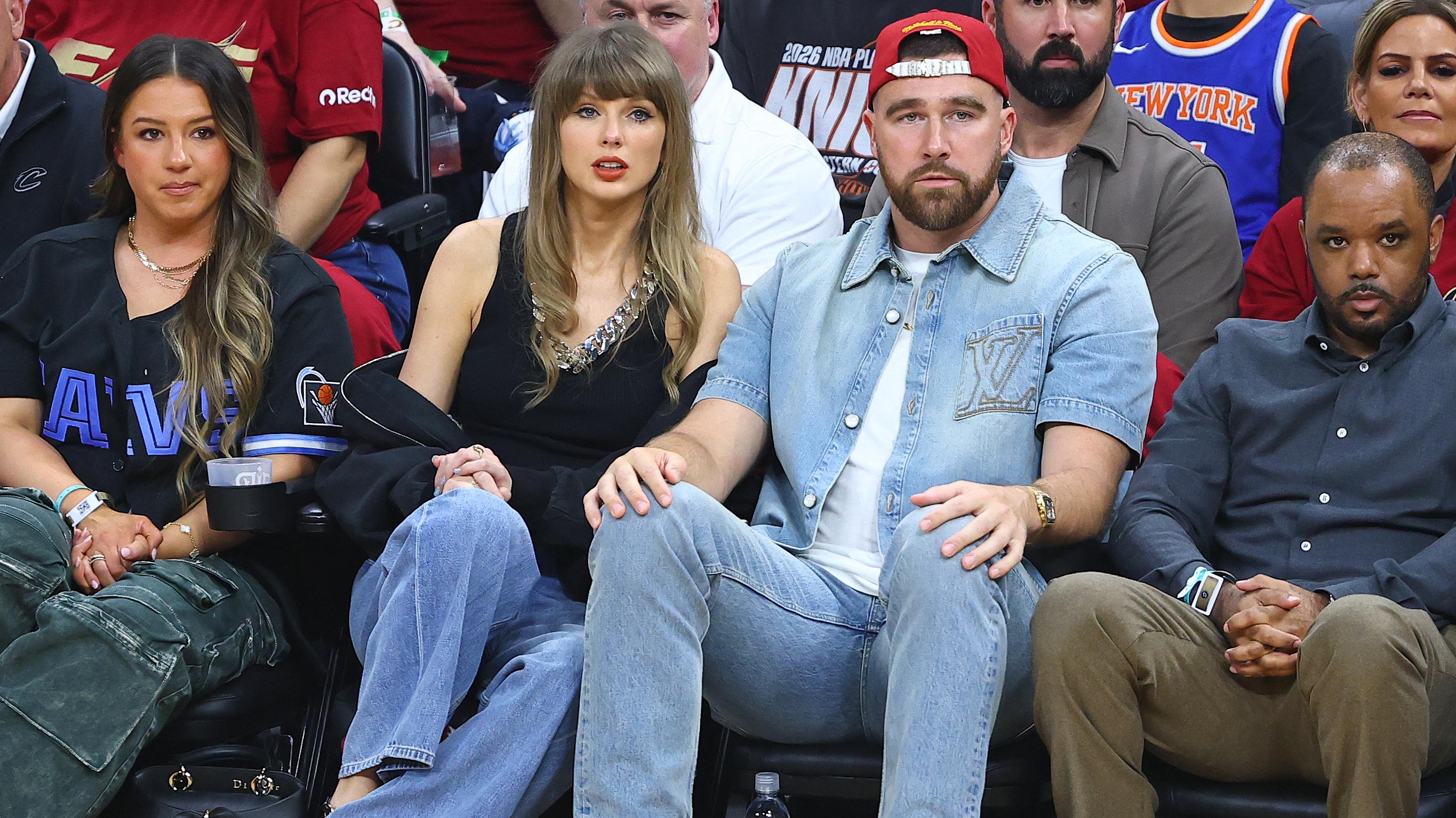 New York Knicks v Cleveland Cavaliers - Game Three New York Knicks v Cleveland Cavaliers - Game Three