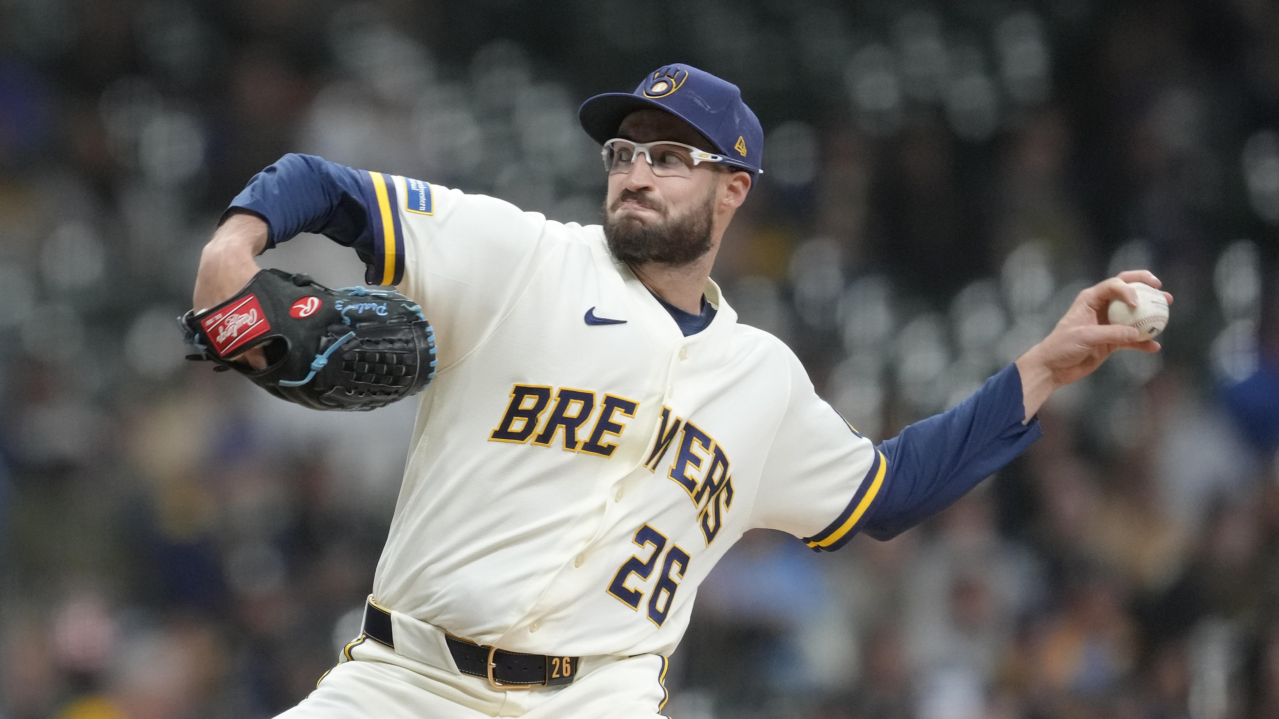San Diego Padres v Milwaukee Brewers