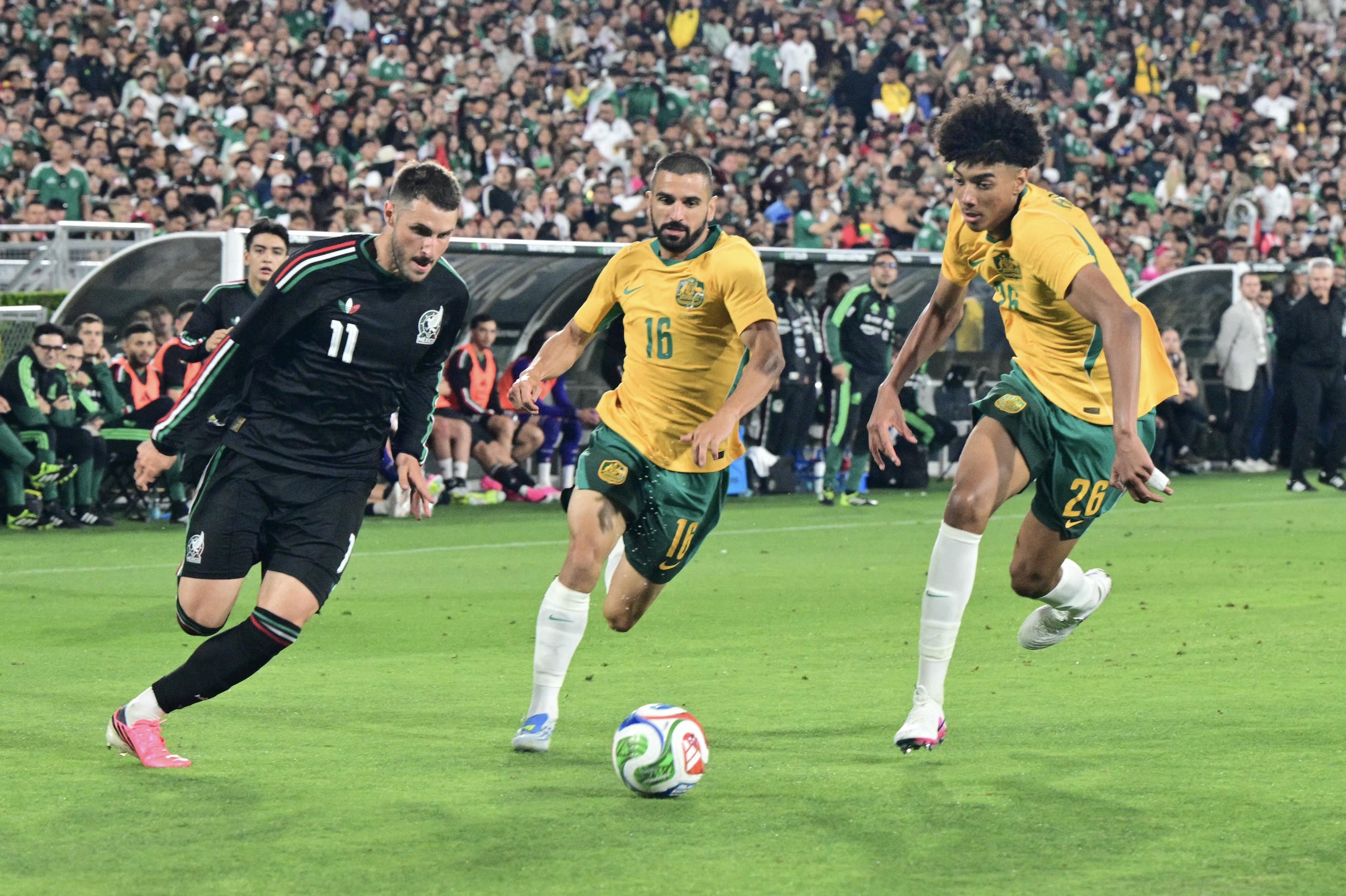 FBL-FRIENDLY-MEX-AUS