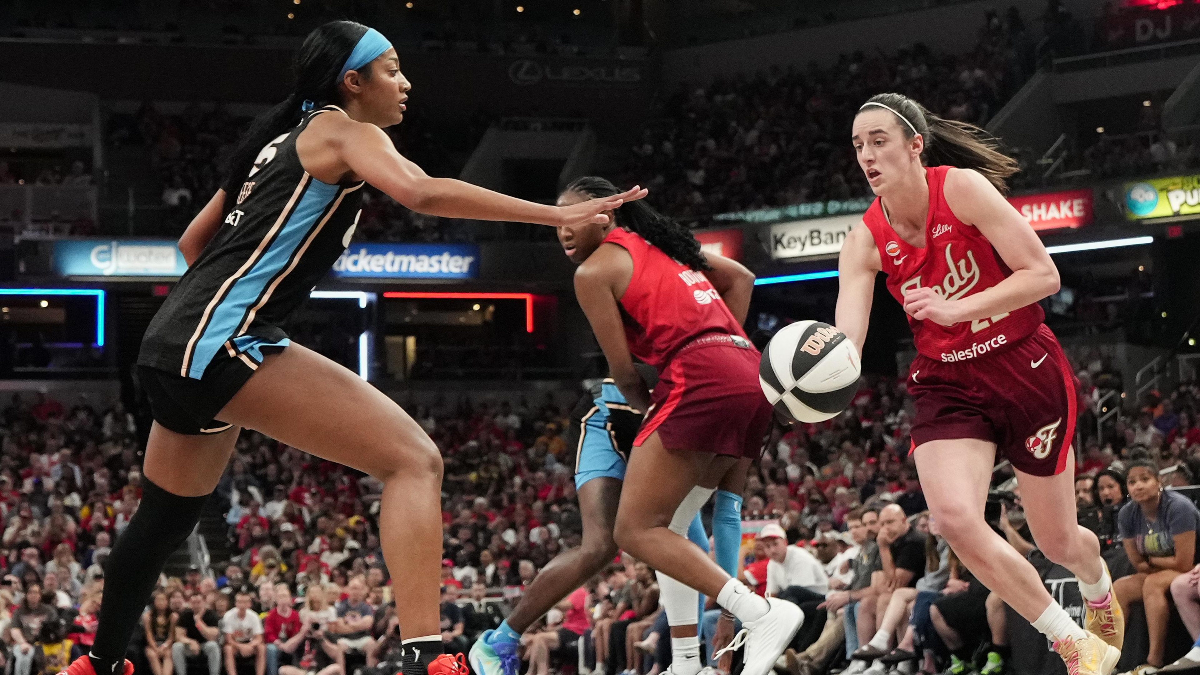 Atlanta Dream v Indiana Fever Atlanta Dream v Indiana Fever