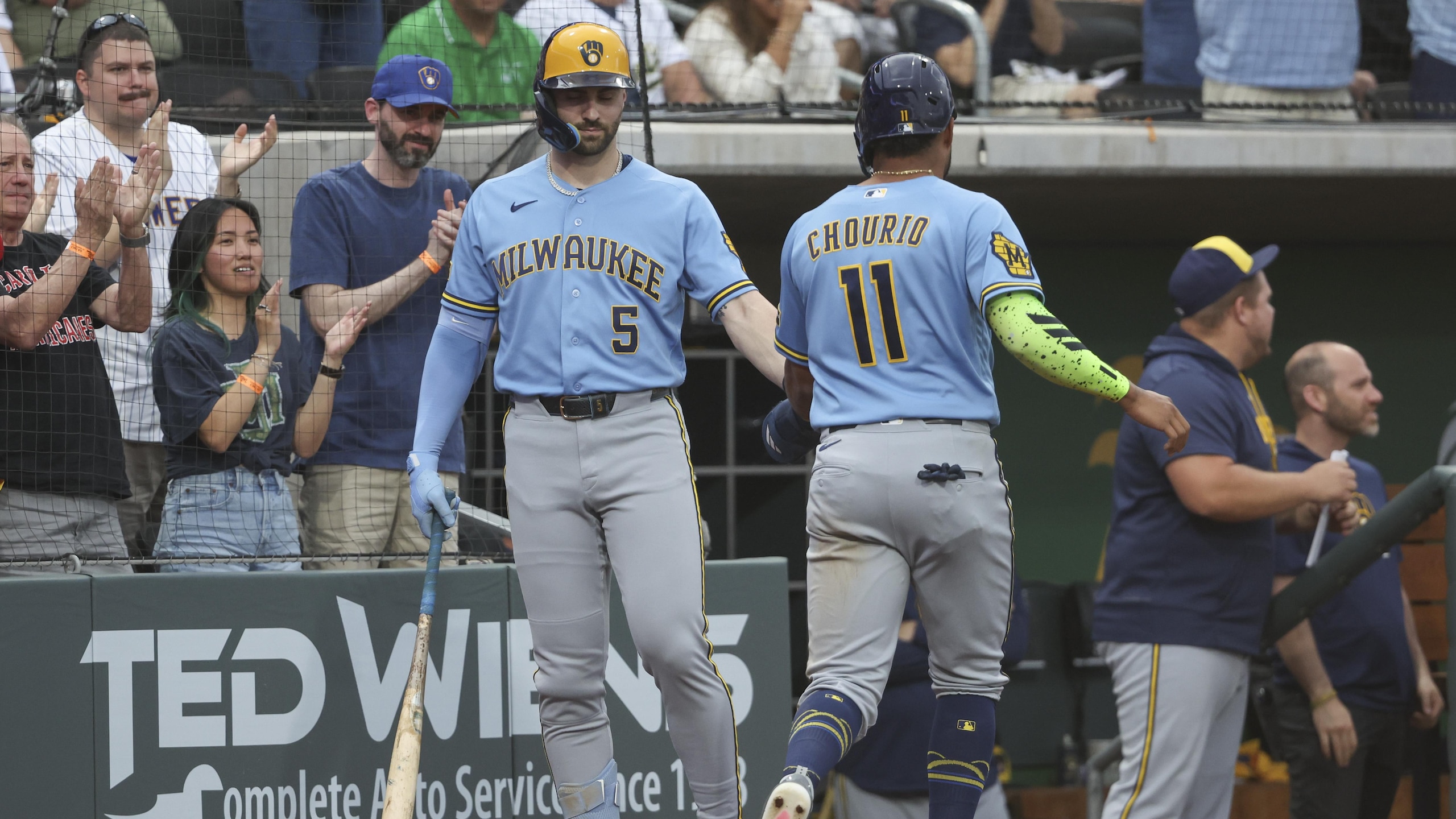 Milwaukee Brewers v Athletics