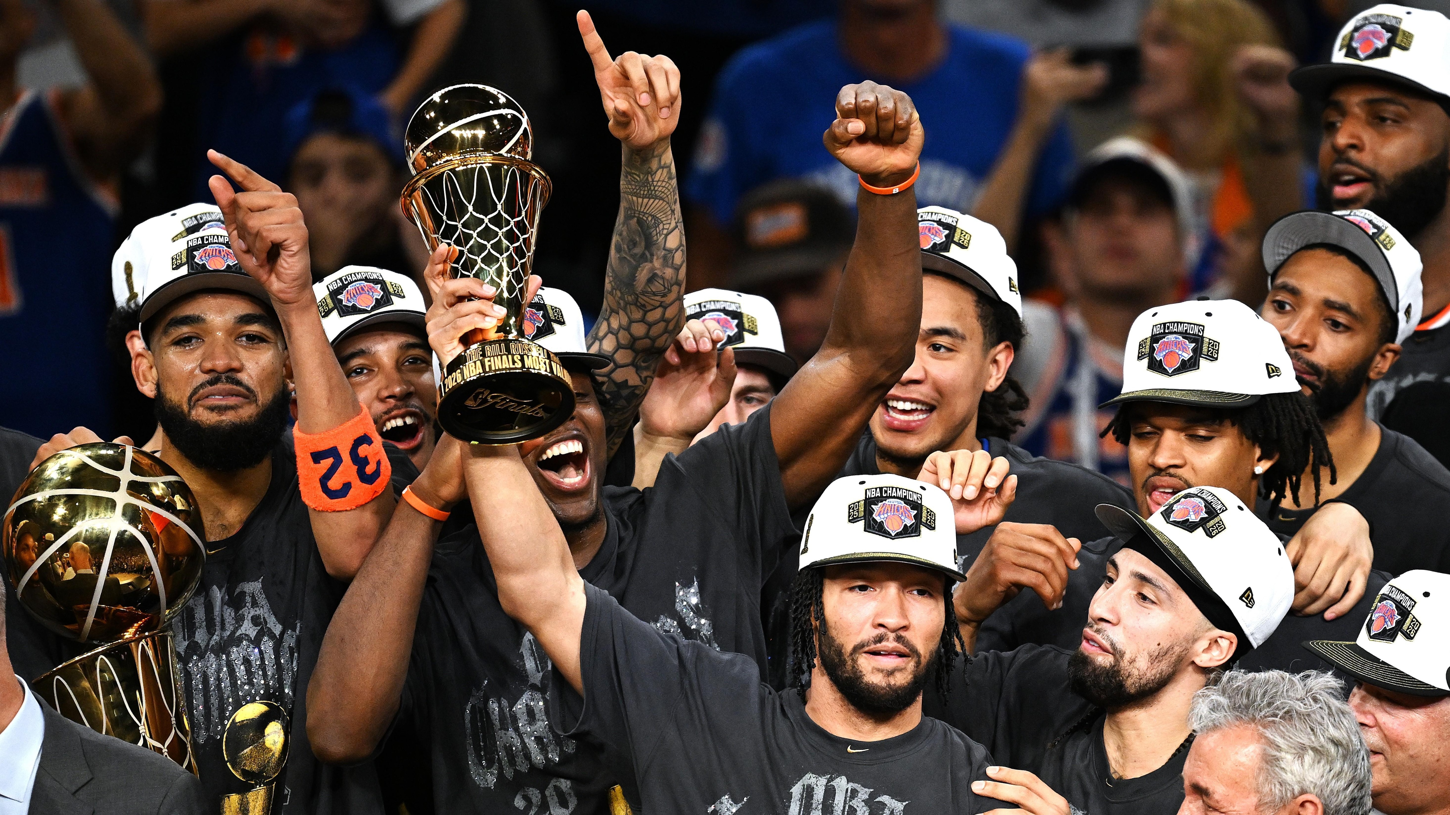 U.S.-SAN ANTONIO-BASKETBALL-NBA-FINALS-KNICKS VS SPURS U.S.-SAN ANTONIO-BASKETBALL-NBA-FINALS-KNICKS VS SPURS