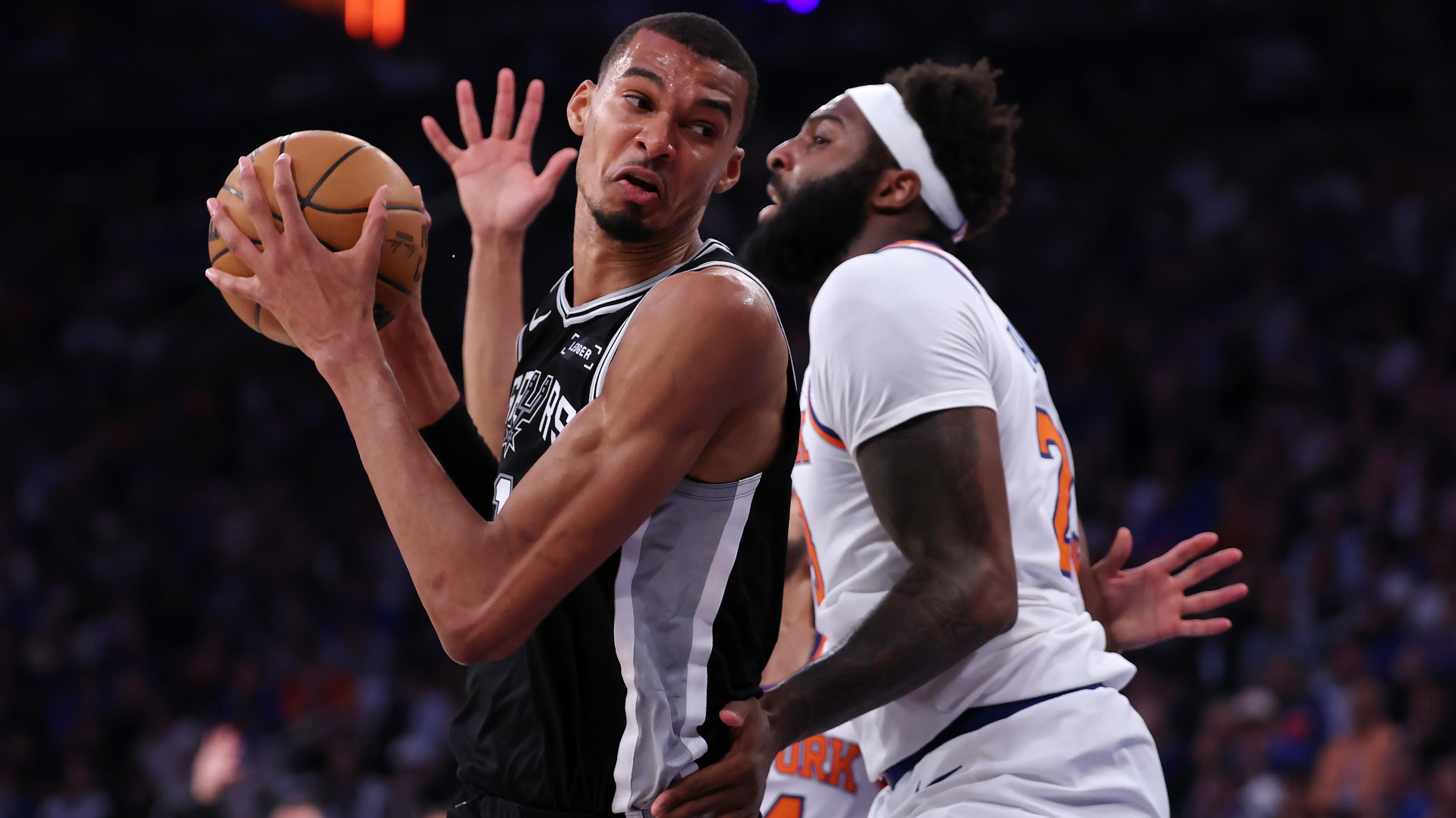 Watch Wemby Take Shots From Knicks' Mitchell Robinson, Alvarado in Videos During NBA Finals Game 4