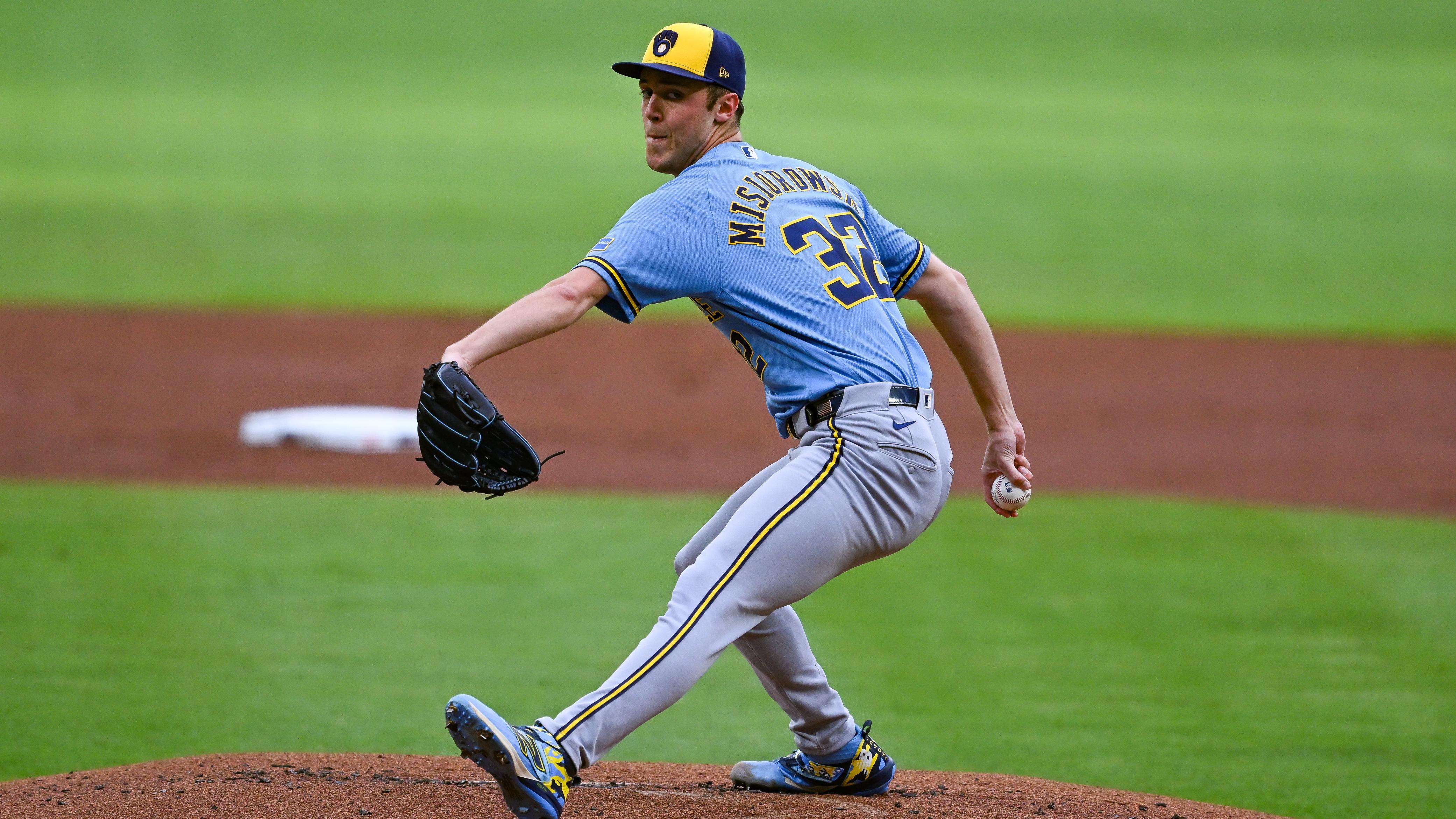 MLB: JUN 19 Brewers at Braves
