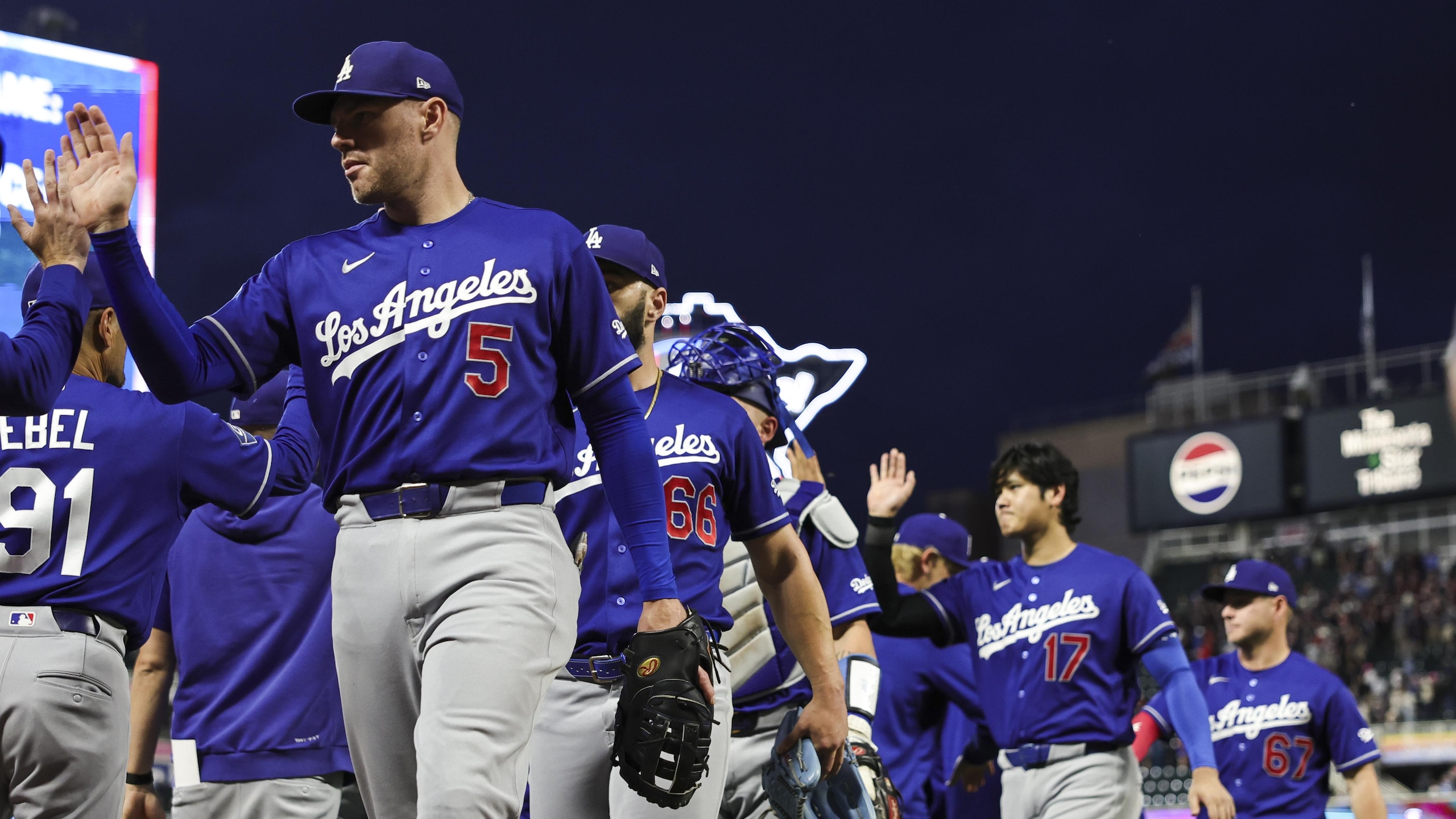 Los Angeles Dodgers v Minnesota Twins Los Angeles Dodgers v Minnesota Twins
