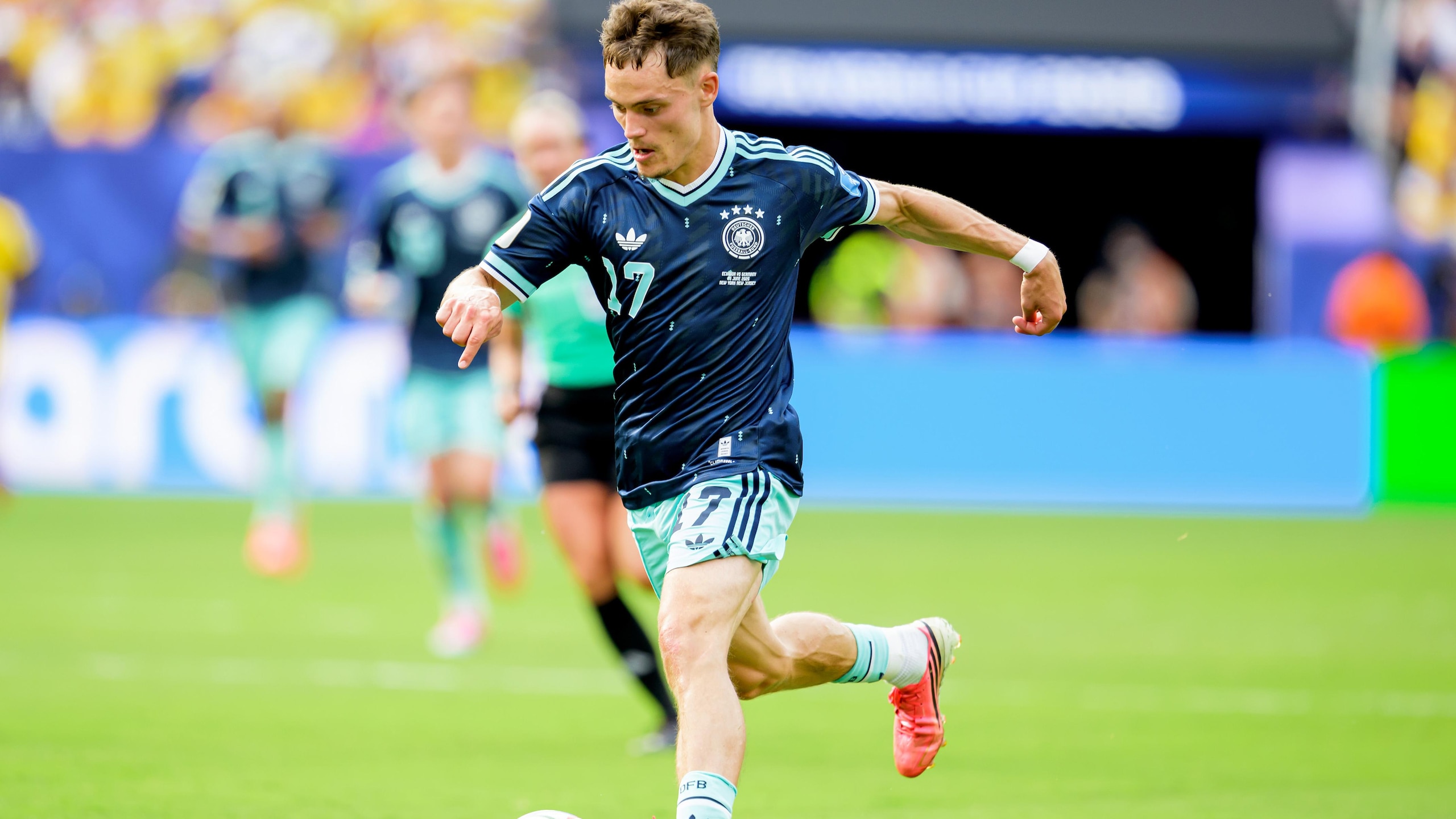 Ecuador  v Germany -World Cup