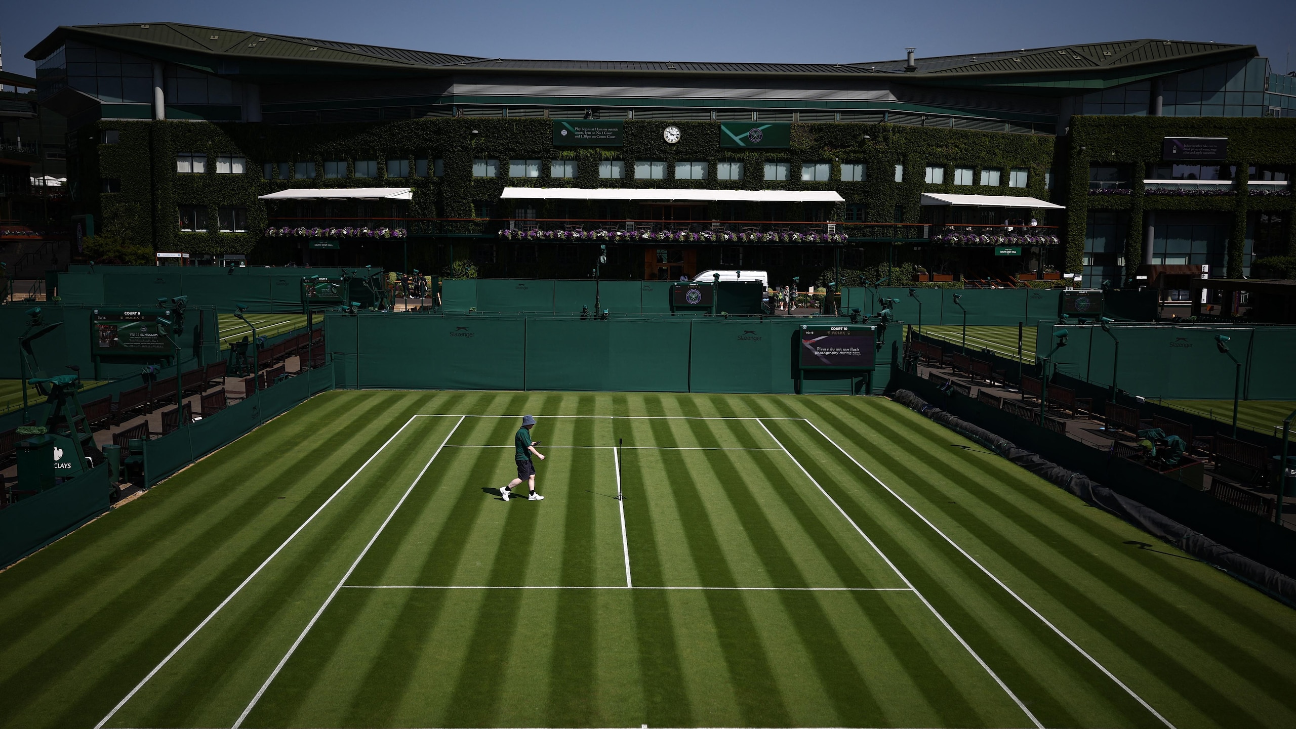 TENNIS-GBR-WIMBLEDON-HEATWAVE