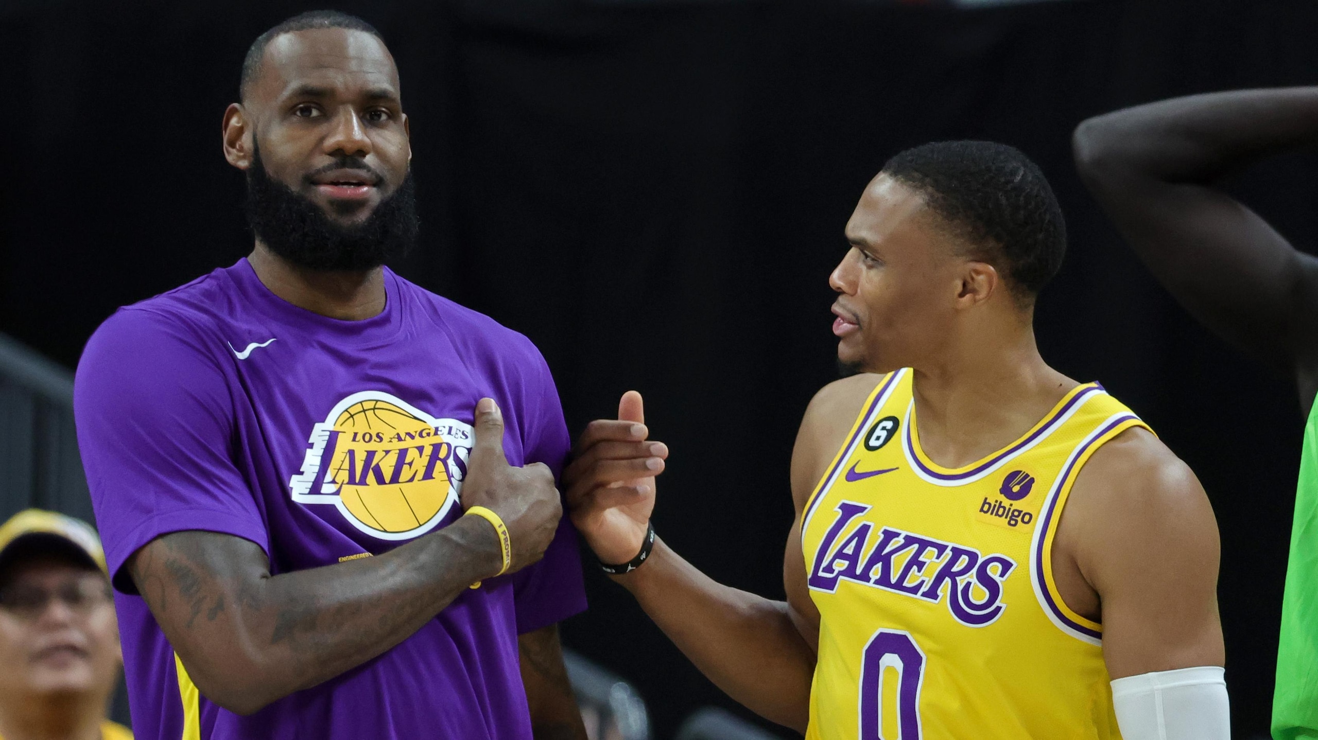Phoenix Suns v Los Angeles Lakers Phoenix Suns v Los Angeles Lakers