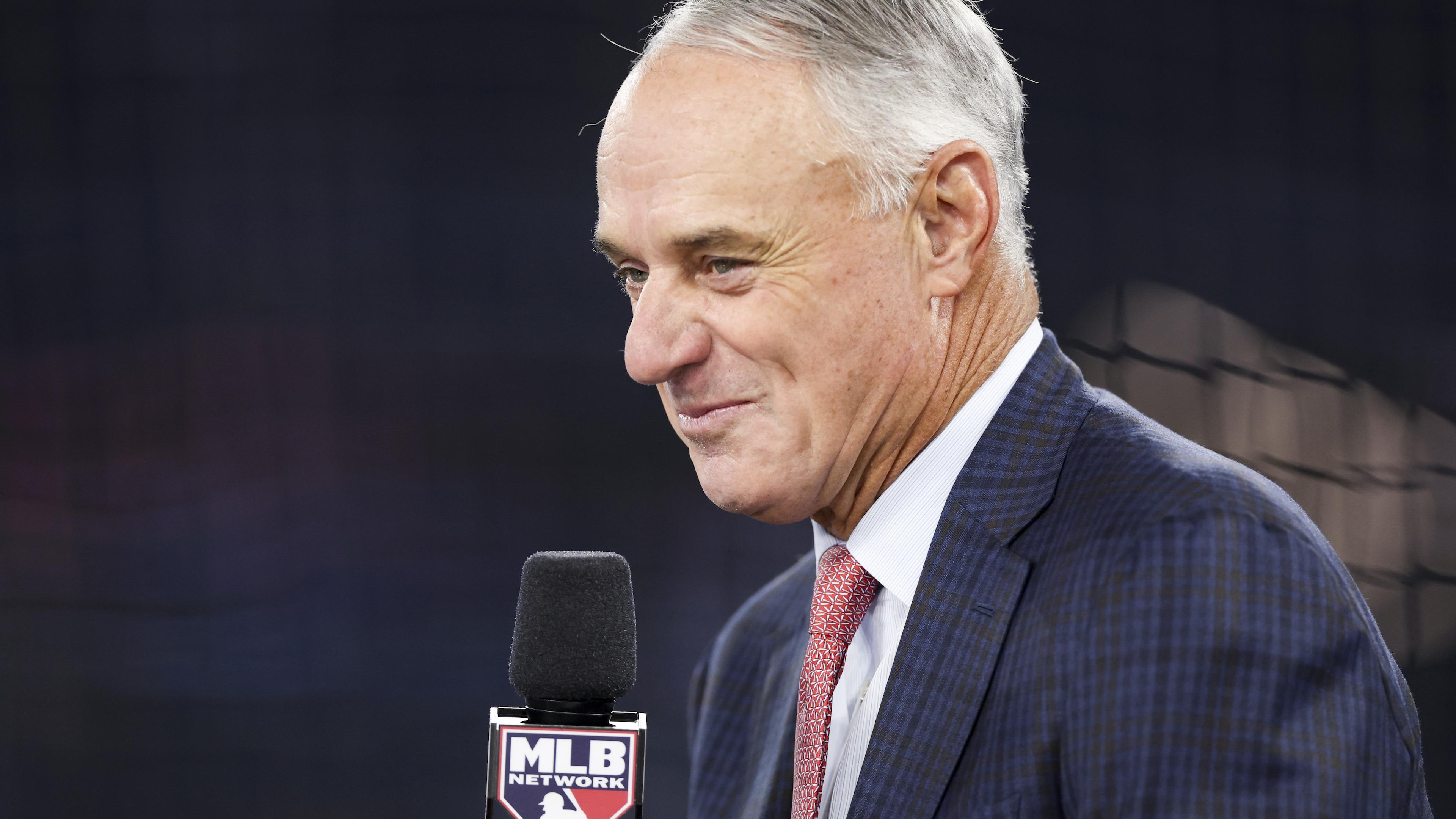 World Series - Los Angeles Dodgers v Toronto Blue Jays - Game 2