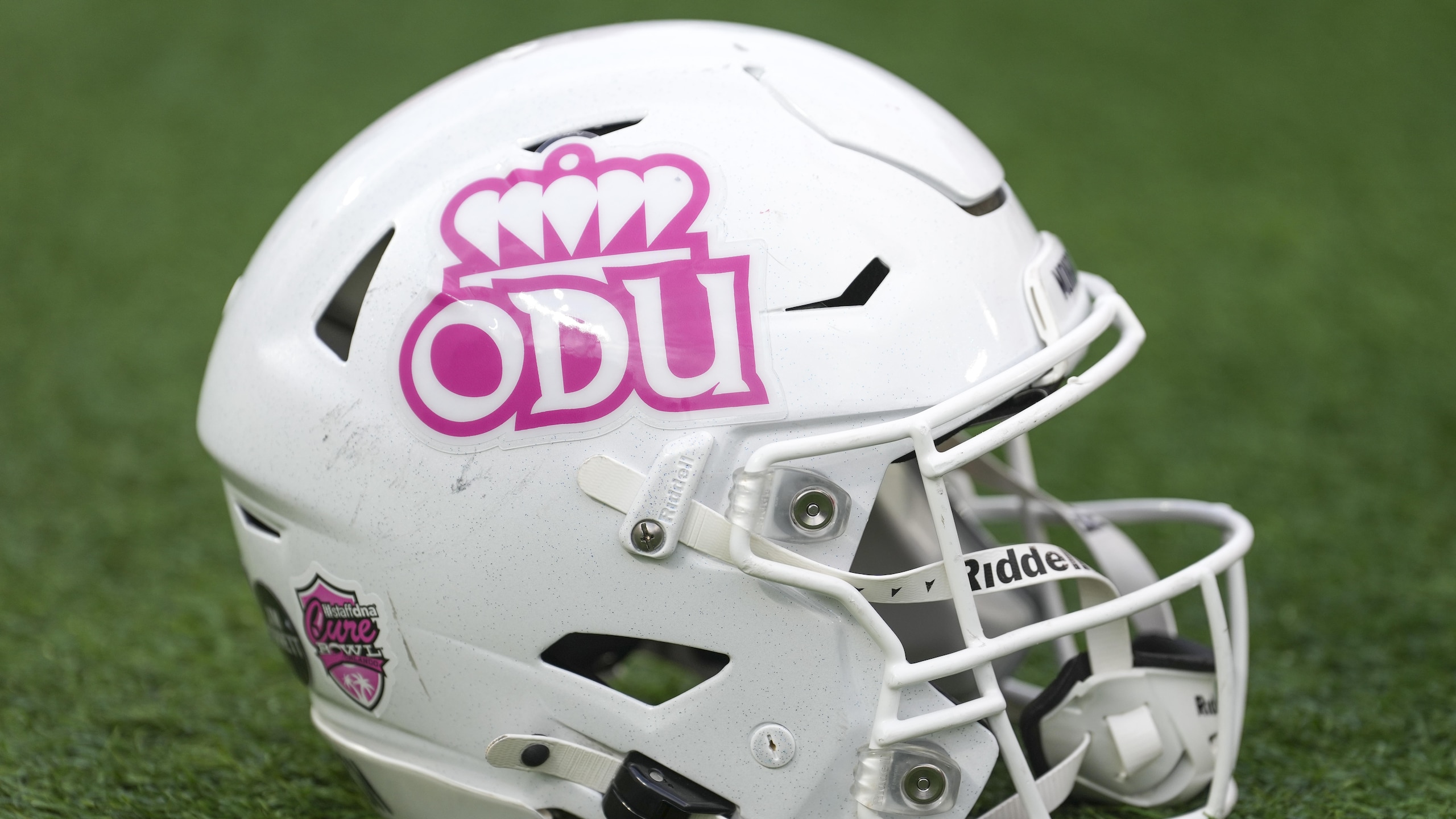 COLLEGE FOOTBALL: DEC 17 StaffDNA Cure Bowl Old Dominion at South Florida