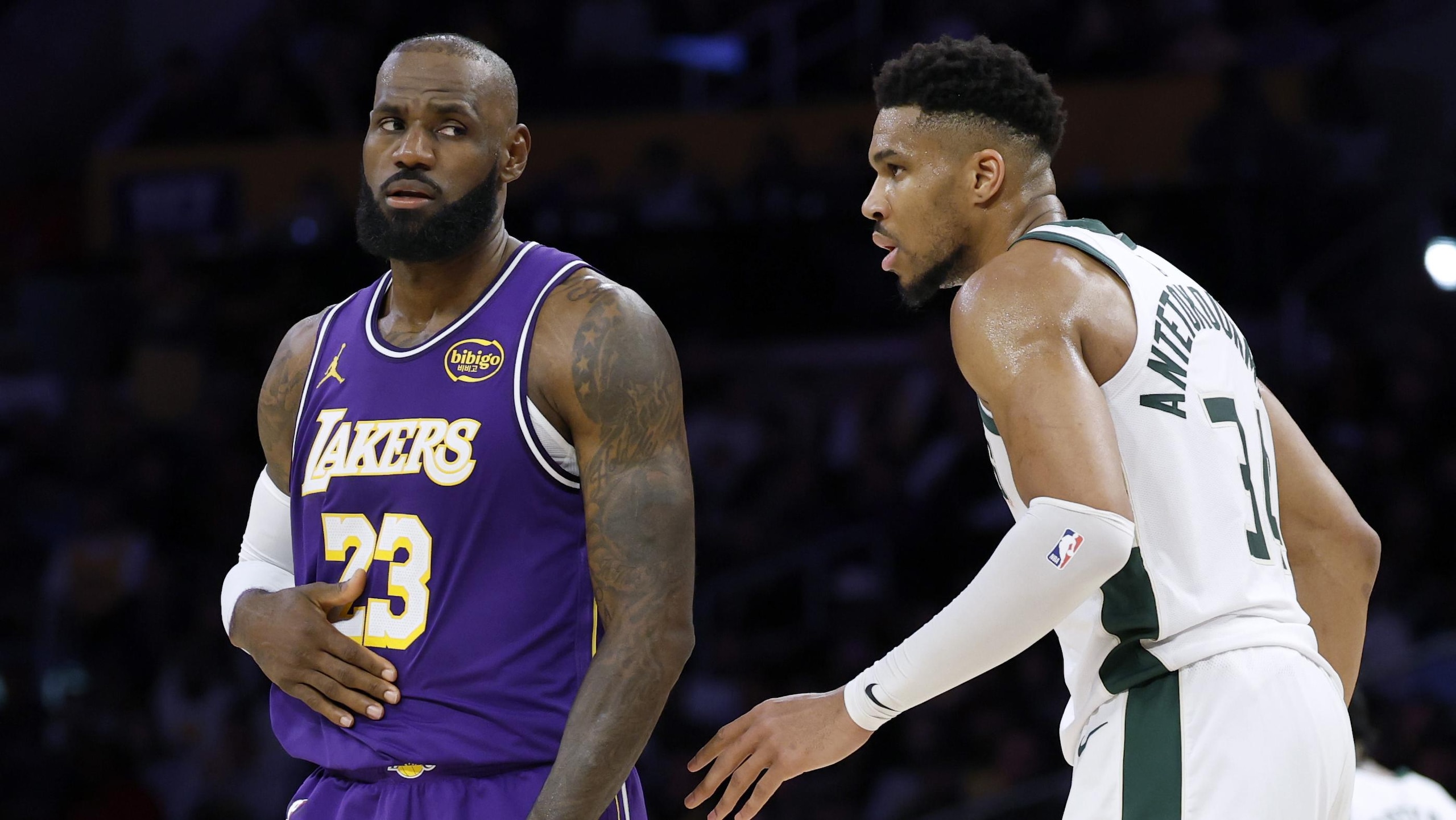 Milwaukee Bucks v Los Angeles Lakers