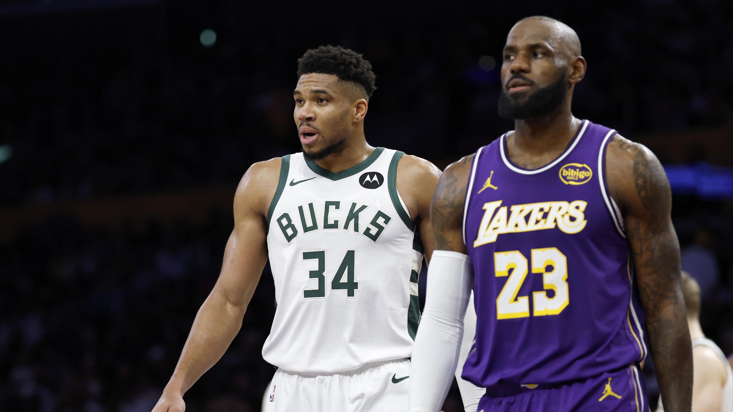 Milwaukee Bucks v Los Angeles Lakers