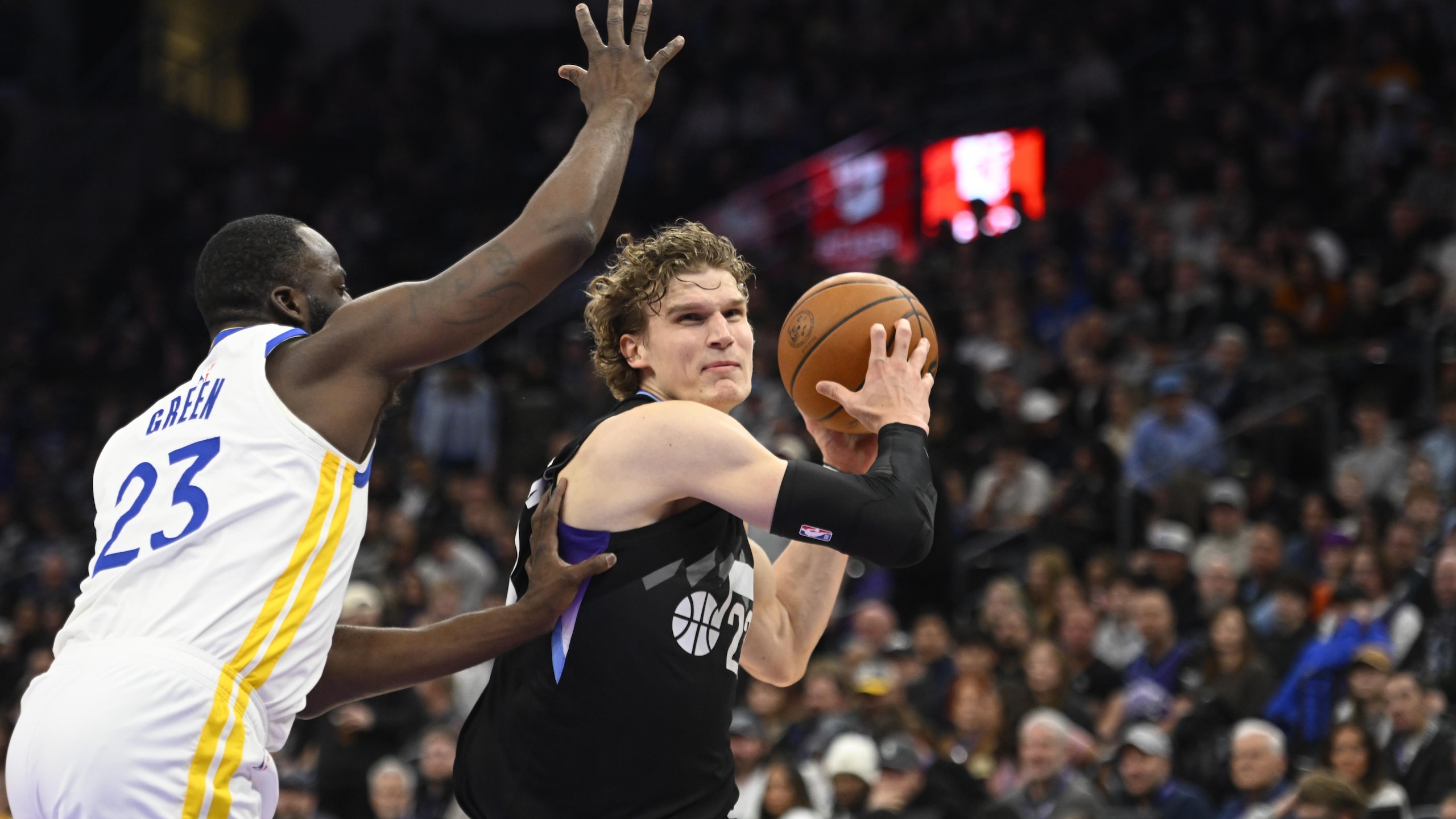 Golden State Warriors v Utah Jazz